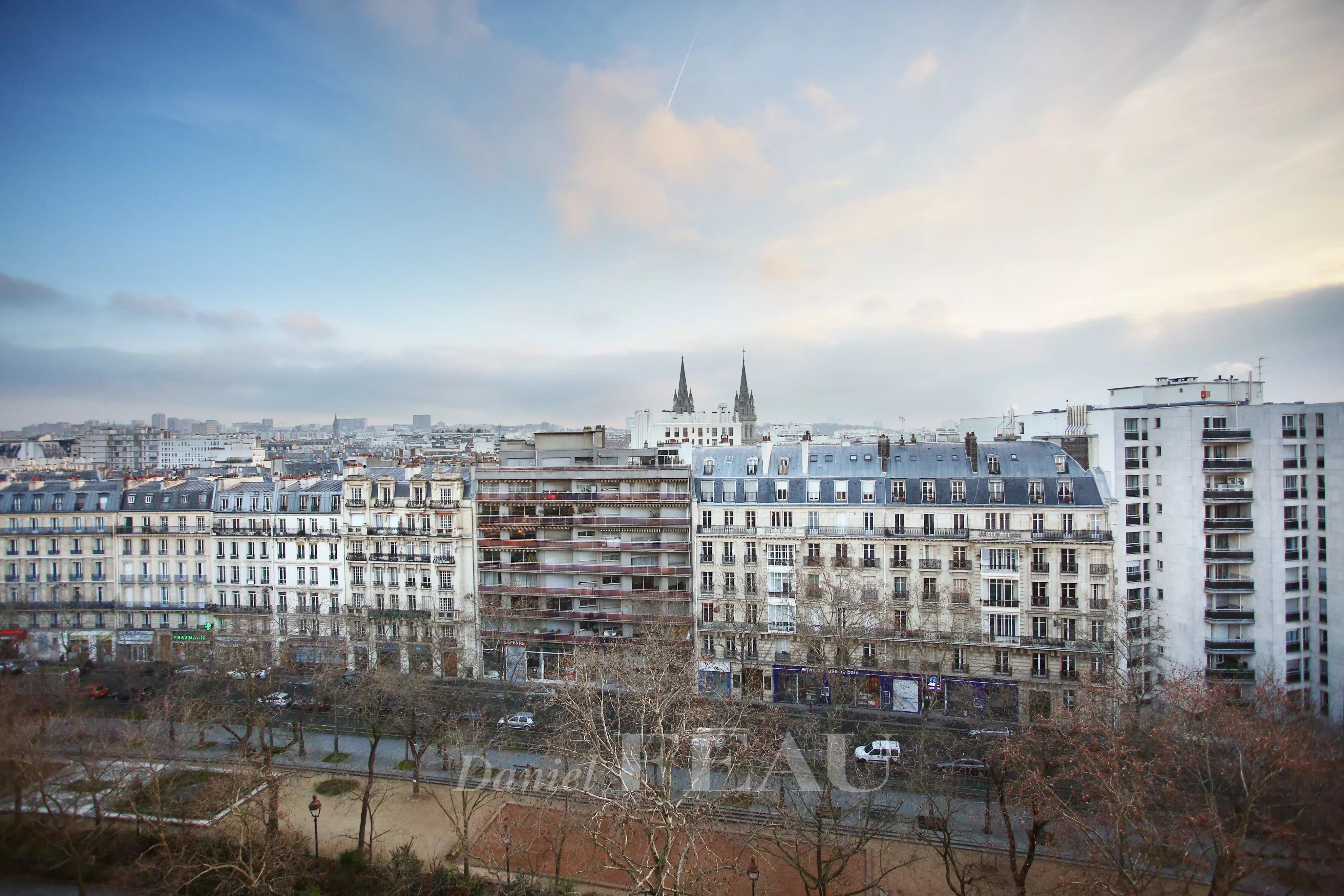 Sale Apartment Paris 11th