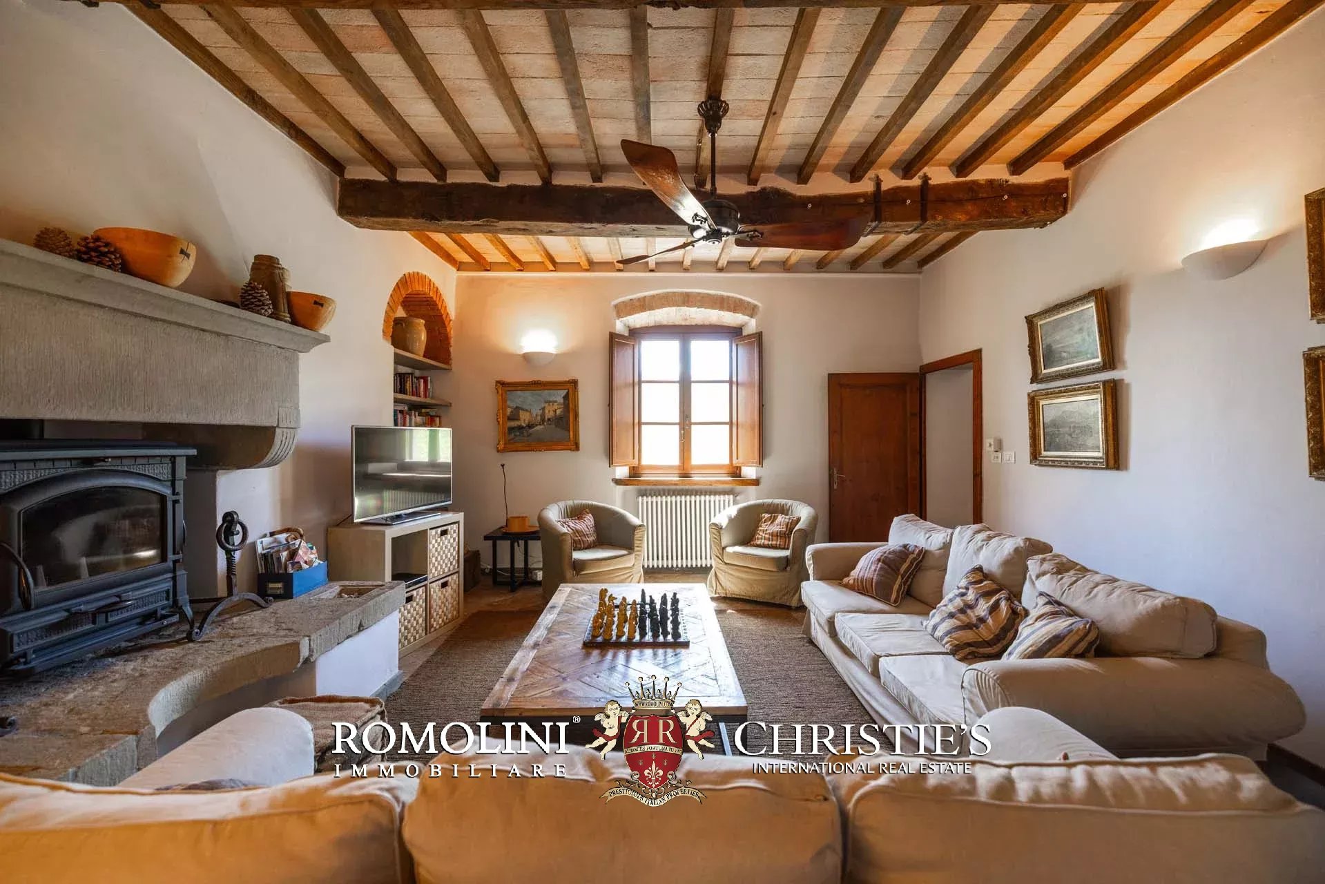 9 Bedroom Villa/Townhouse's Image 54