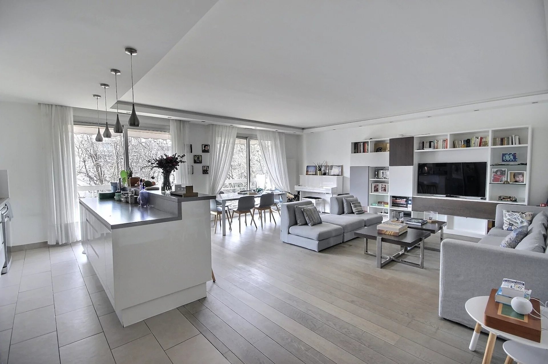 Agence immobilière de 