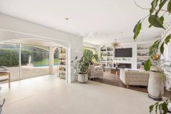 Roquefort-les-Pins – Charming Villa with Pool in a Peaceful Residential Setting — photo 6 of 7