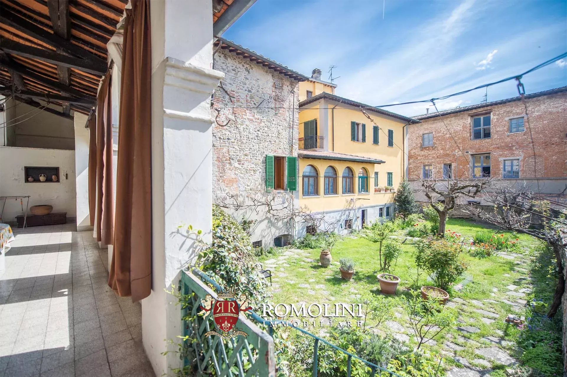 4 Bedroom Villa/Townhouse's Image 6