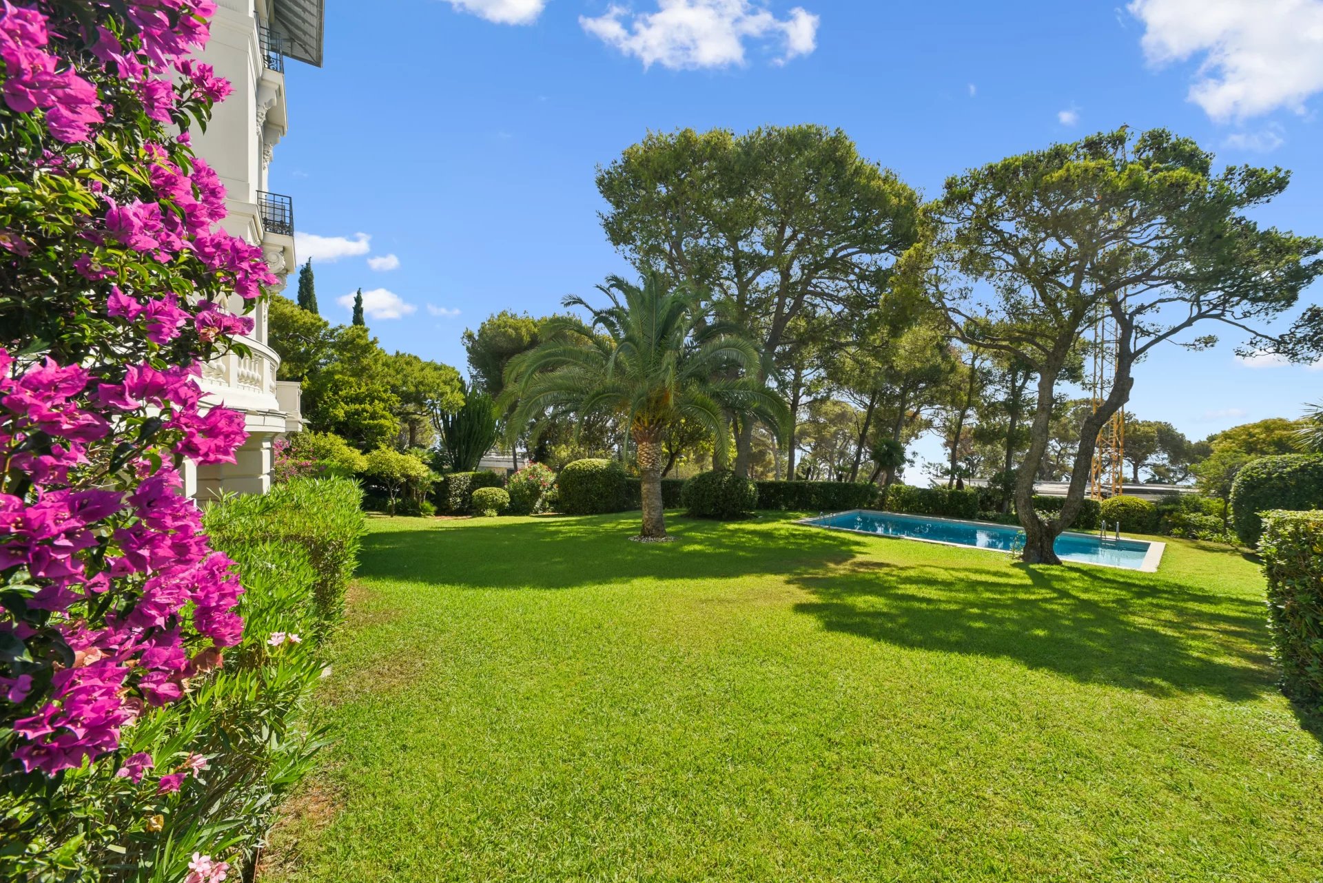 A charming apartment of rare character - Cap Ferrat