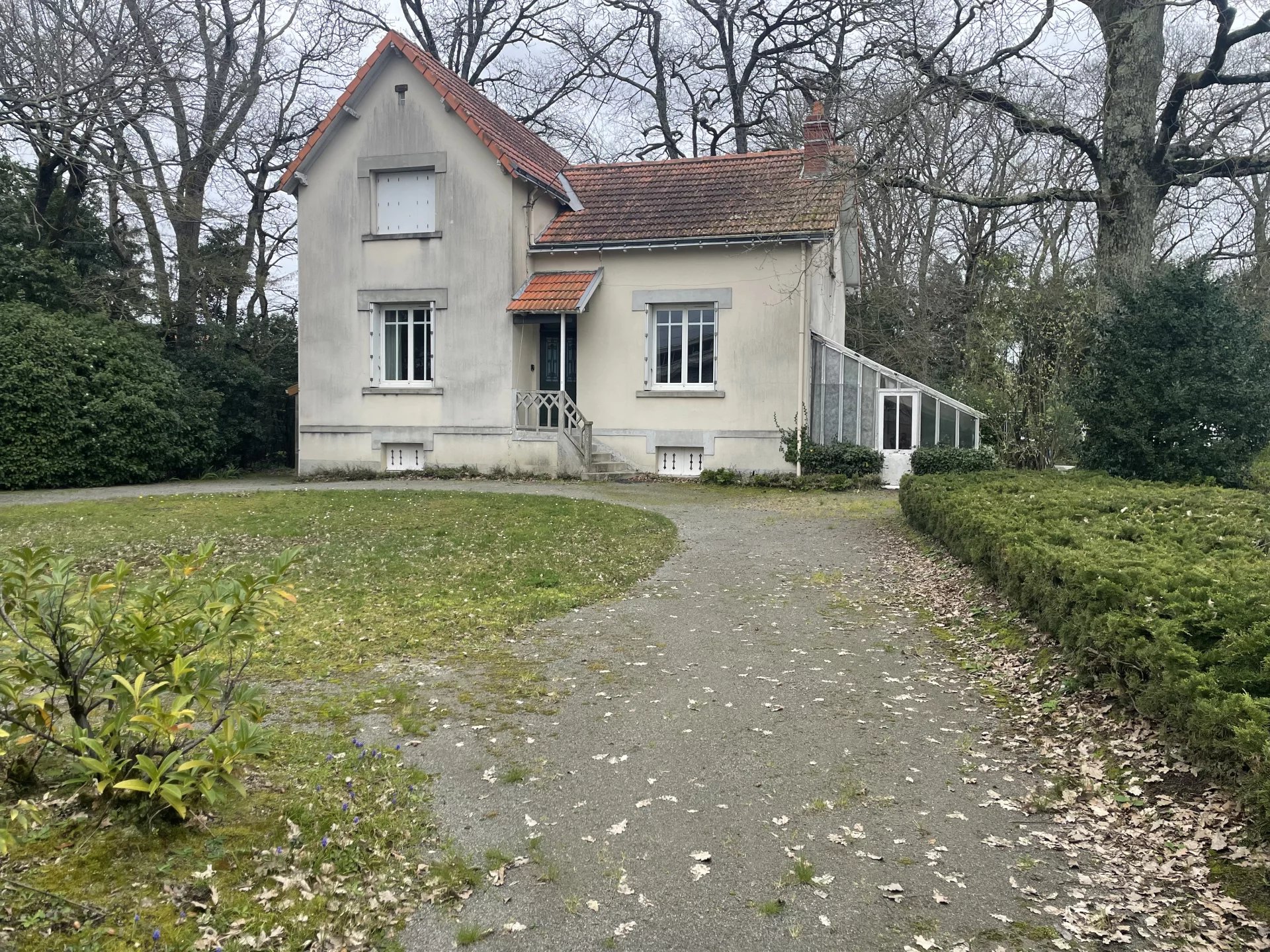 Maison de caractère - 2058 m² de parcelle