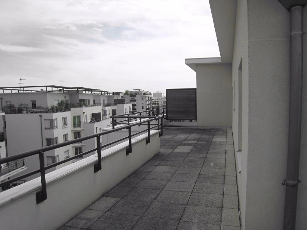 483223 Location Lyon 8ème