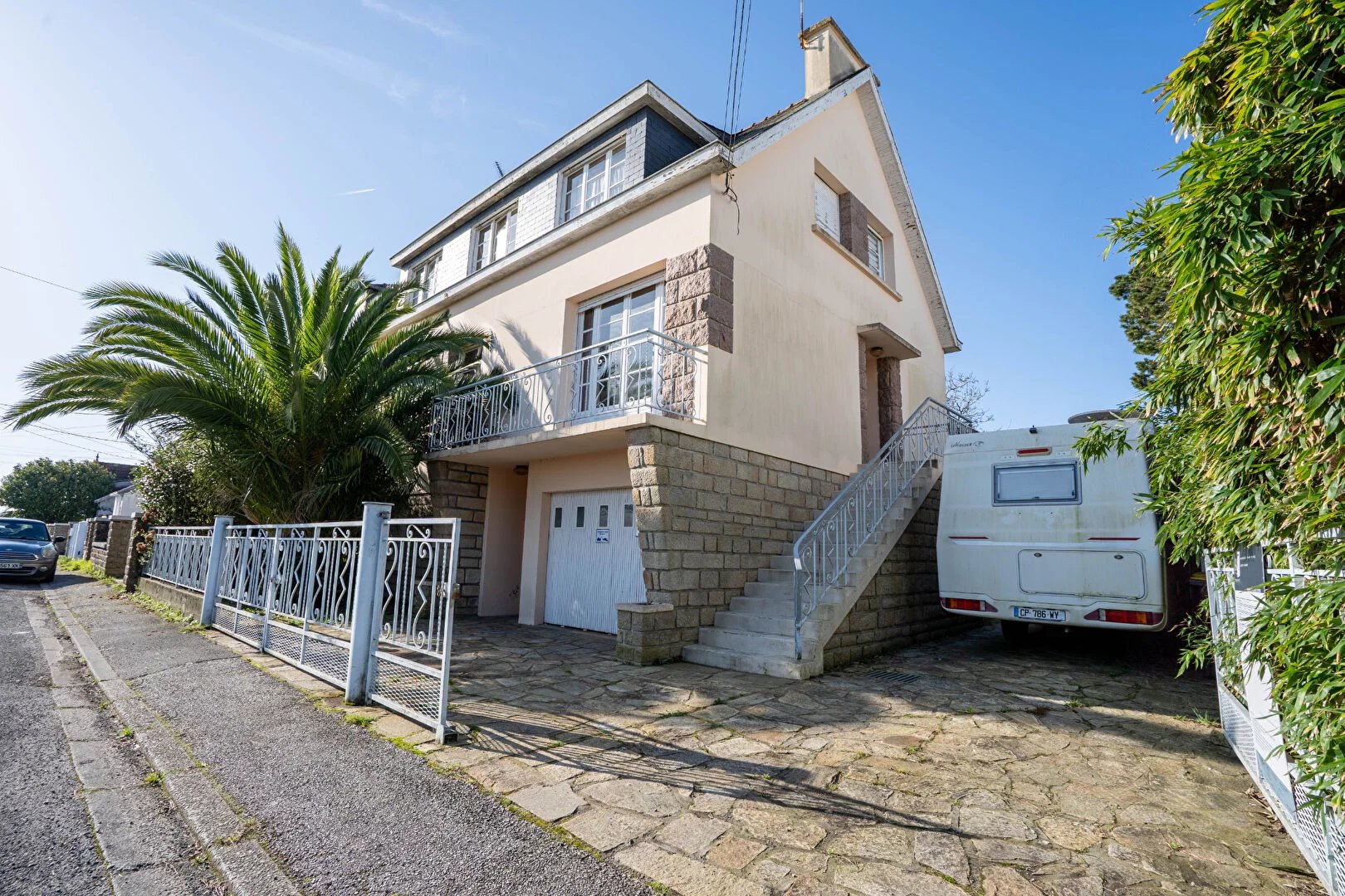 EXCLUSIVITÉ AGENCE DU QUAI - Hypercentre de Concarneau Kerambrigant - Maison 7 pièces sur 500 m² de terrain environ