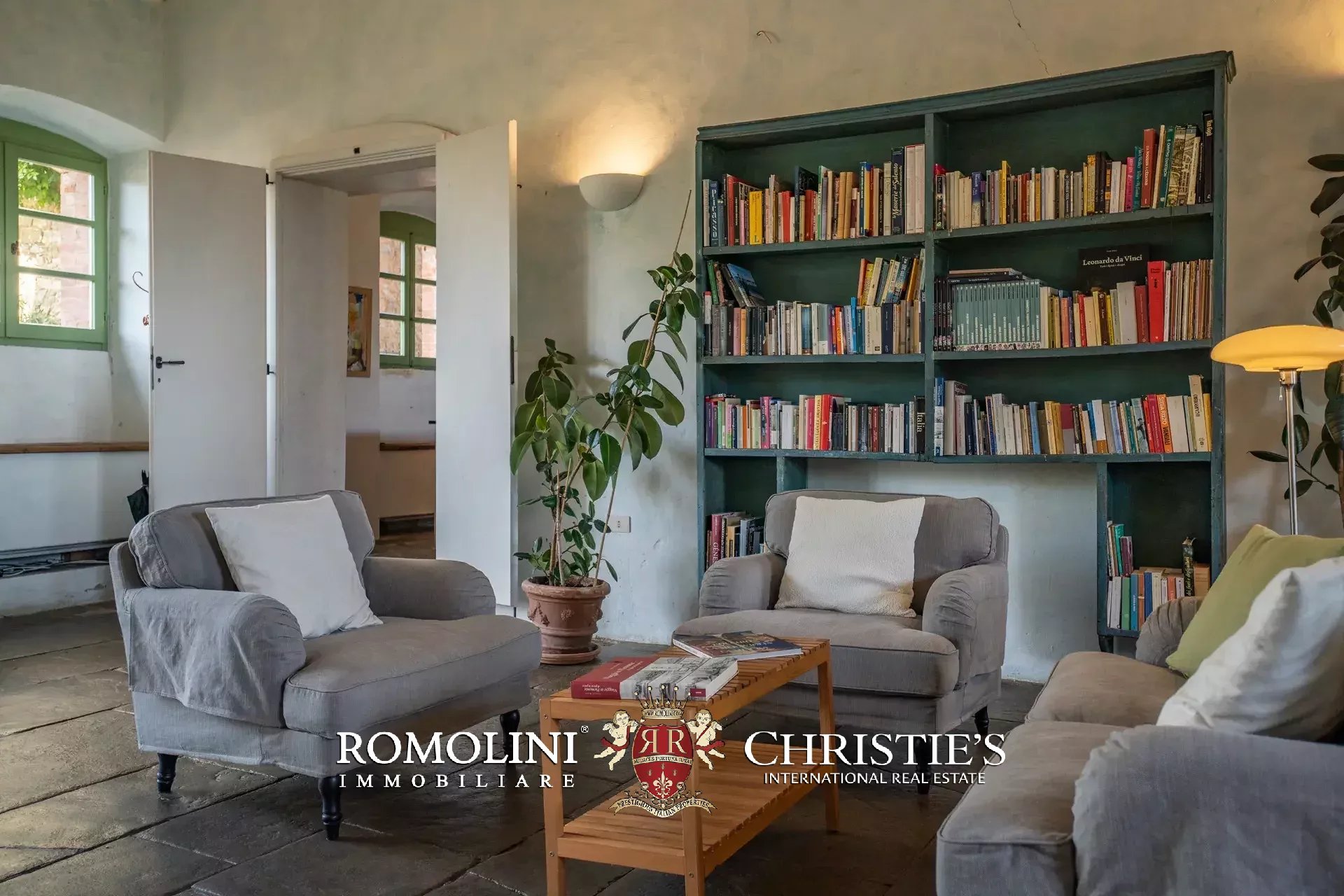10 Bedroom Villa/Townhouse's Image 53