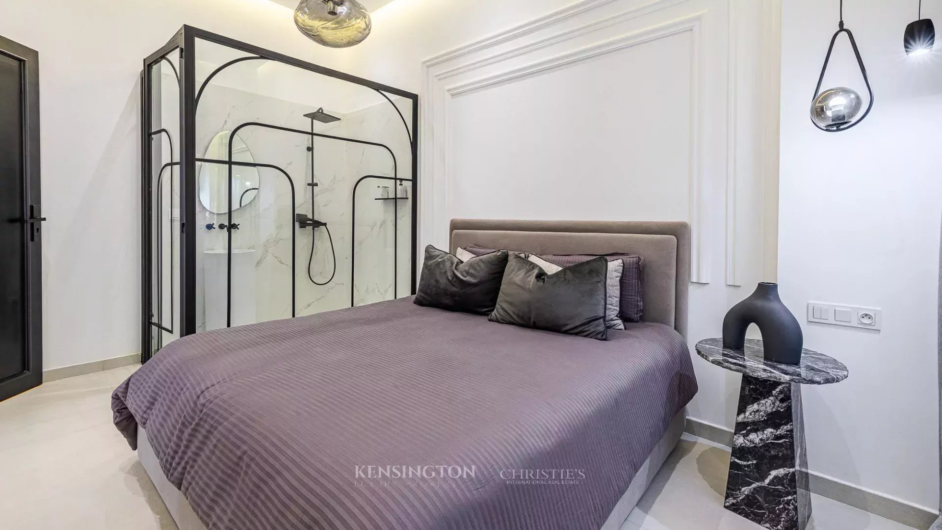 5 Bedroom Villa/Townhouse's Image 14