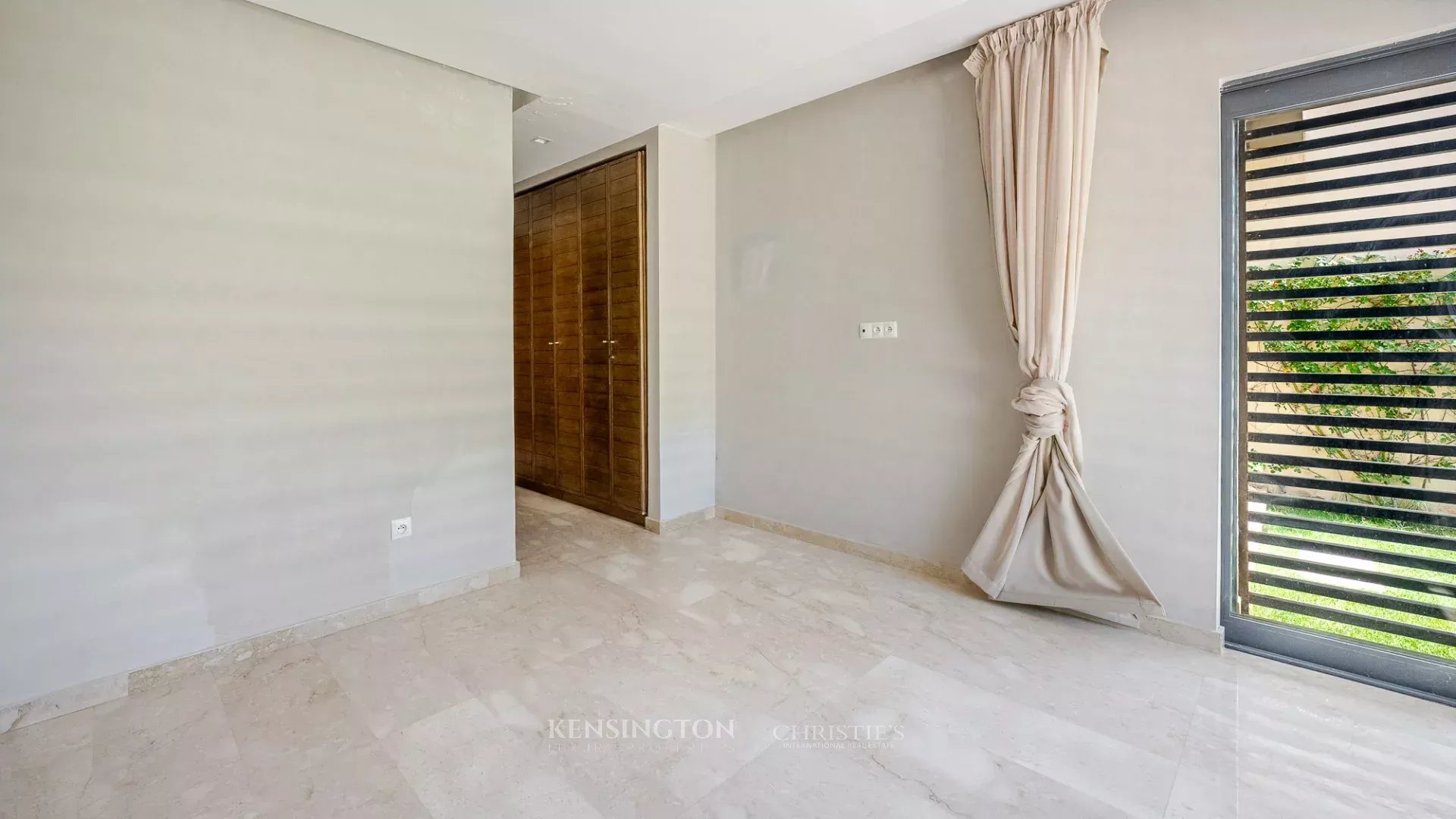 4 Bedroom Villa/Townhouse's Image 20