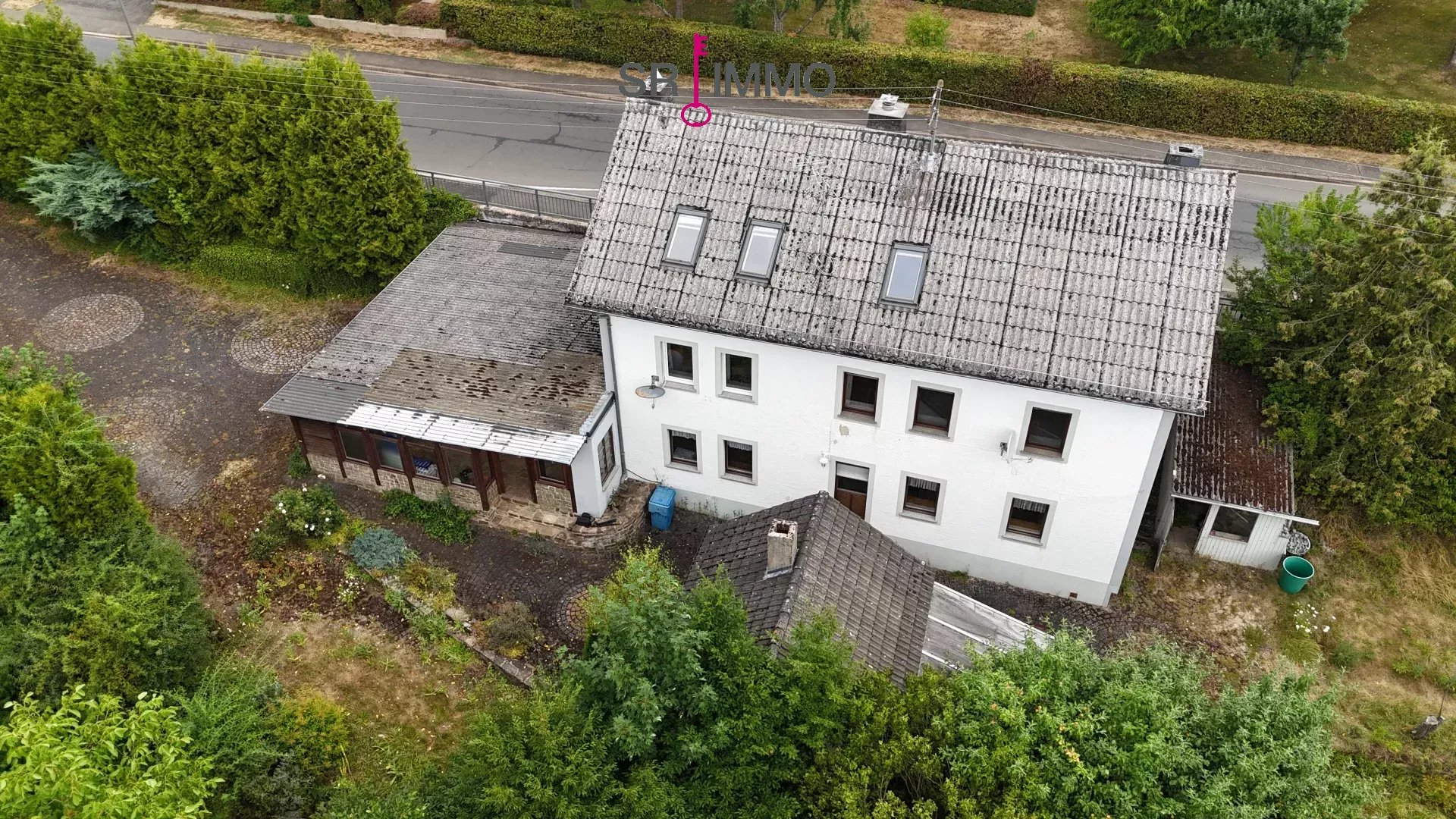 Viel Raum für neue Ideen - großzügiges Wohnhaus auf 2050 m² Grundstück in Pronsfeld