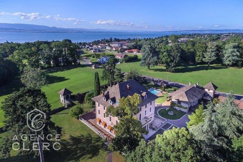 close to geneva, outstanding estate image2