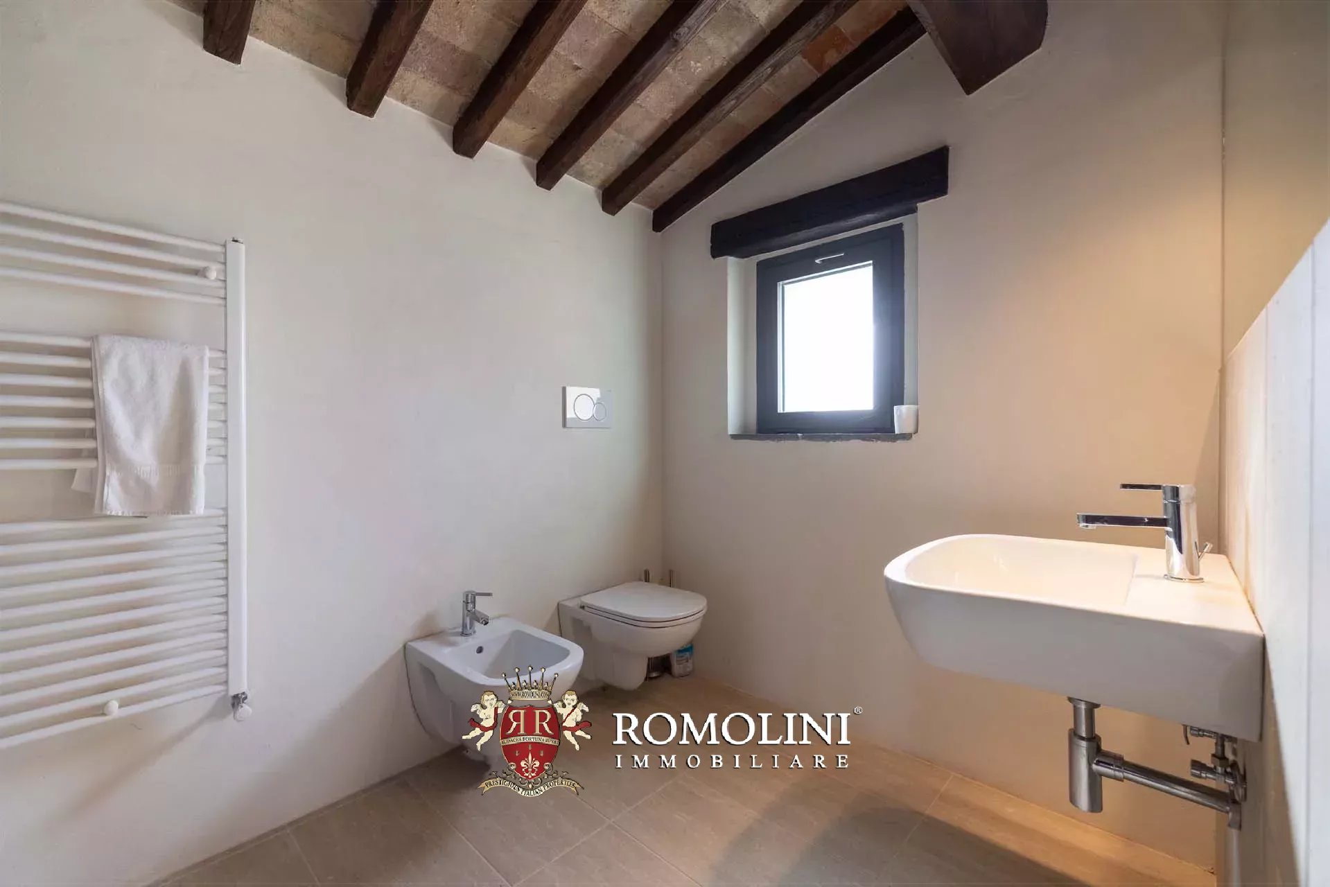 7 Bedroom Villa/Townhouse's Image 83