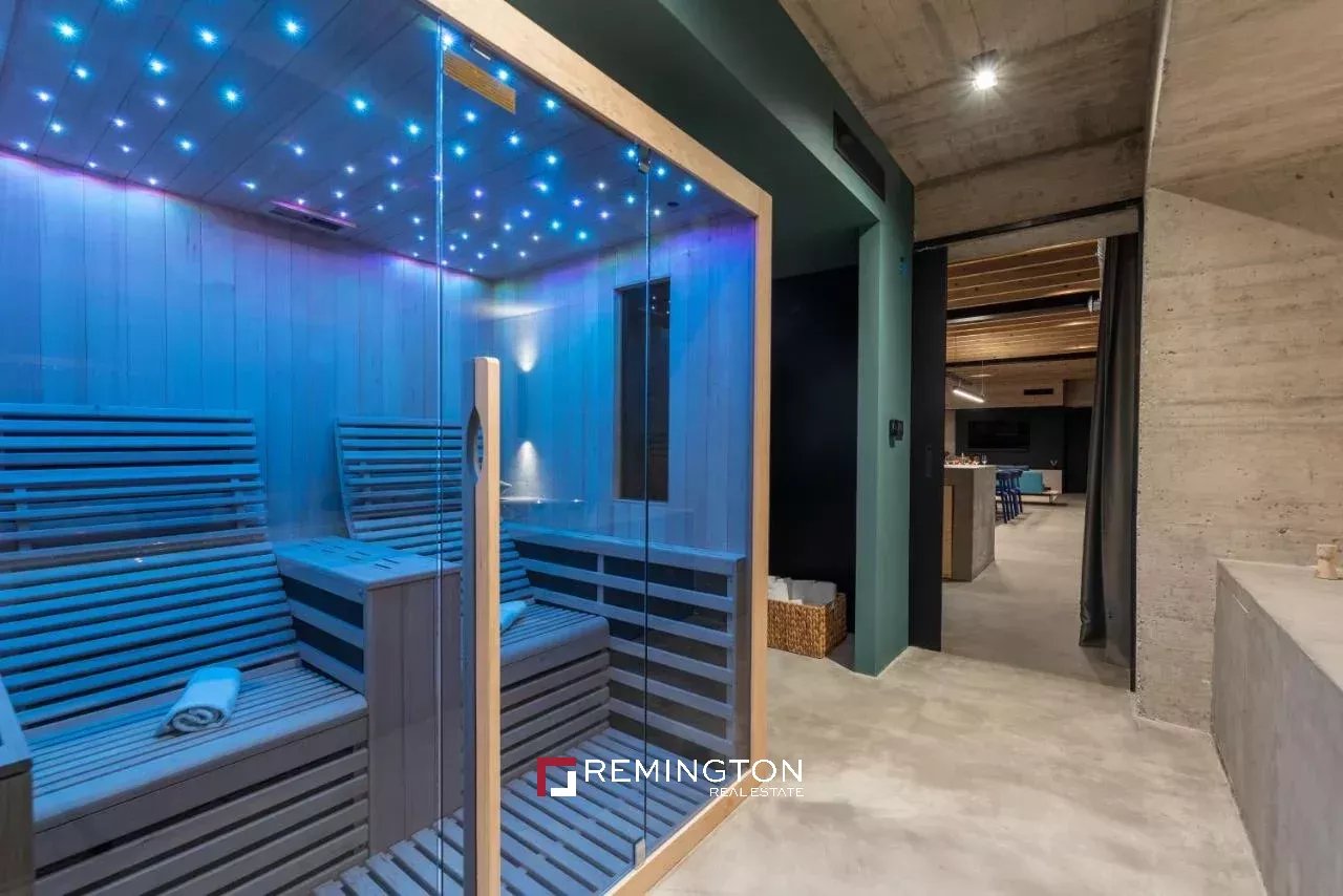 4 Bedroom Villa/Townhouse's Image 8
