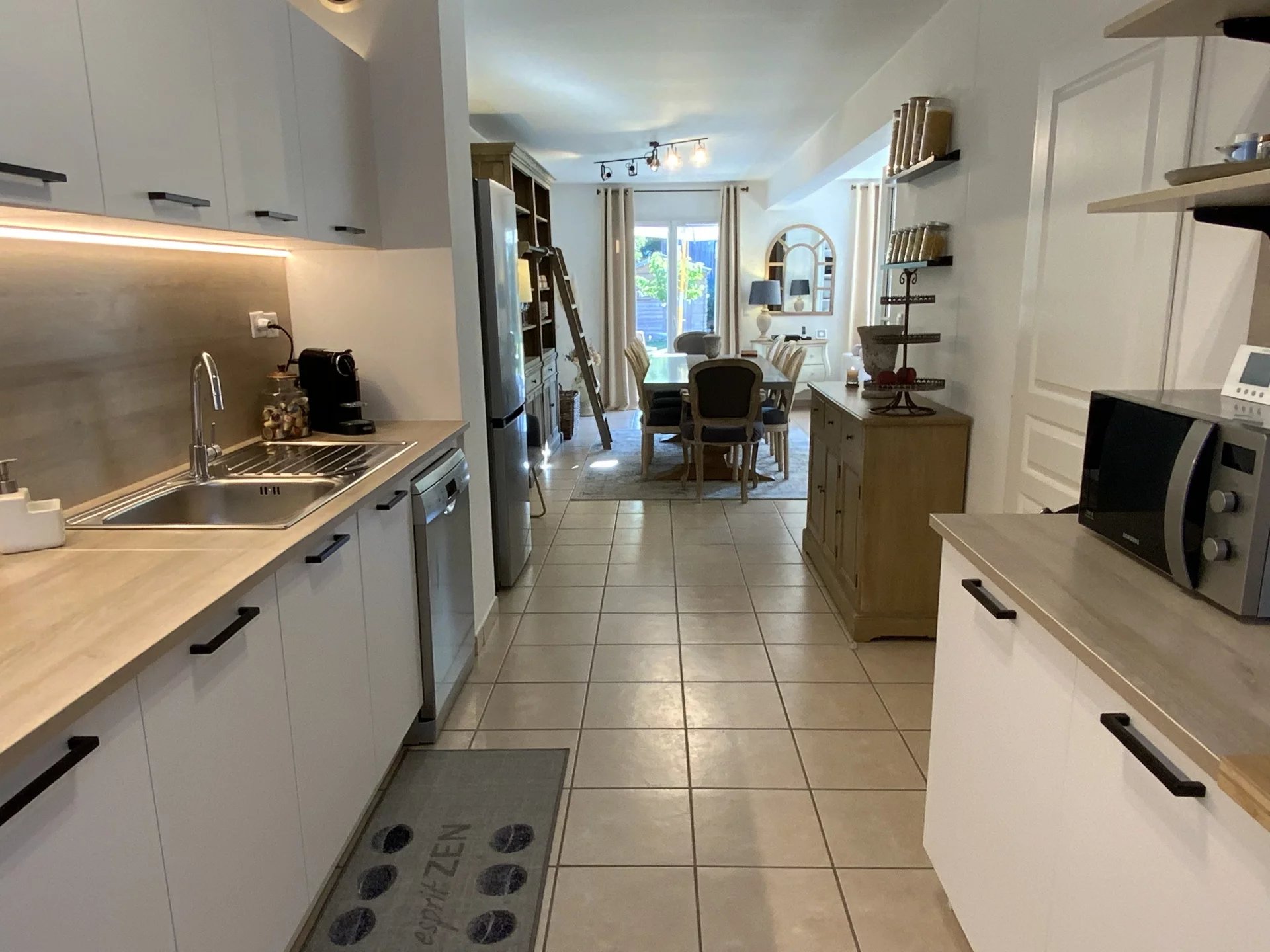 Maison familiale à Neydens, proche frontière genevoise et autoroute