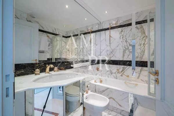 Golfe-Juan – Seafront 1-Bedroom Apartment with Port and Pool — photo 6
