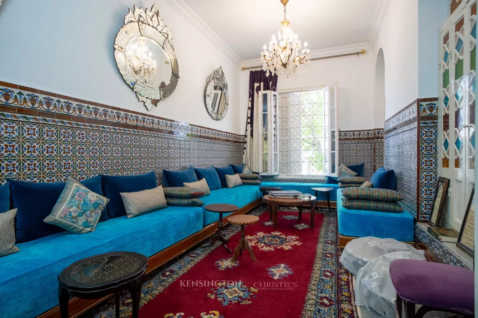 6 Bedroom Villa/Townhouse's Image 3