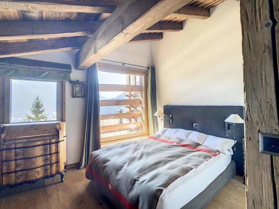 Grange luxueuse avec vue exceptionnelle