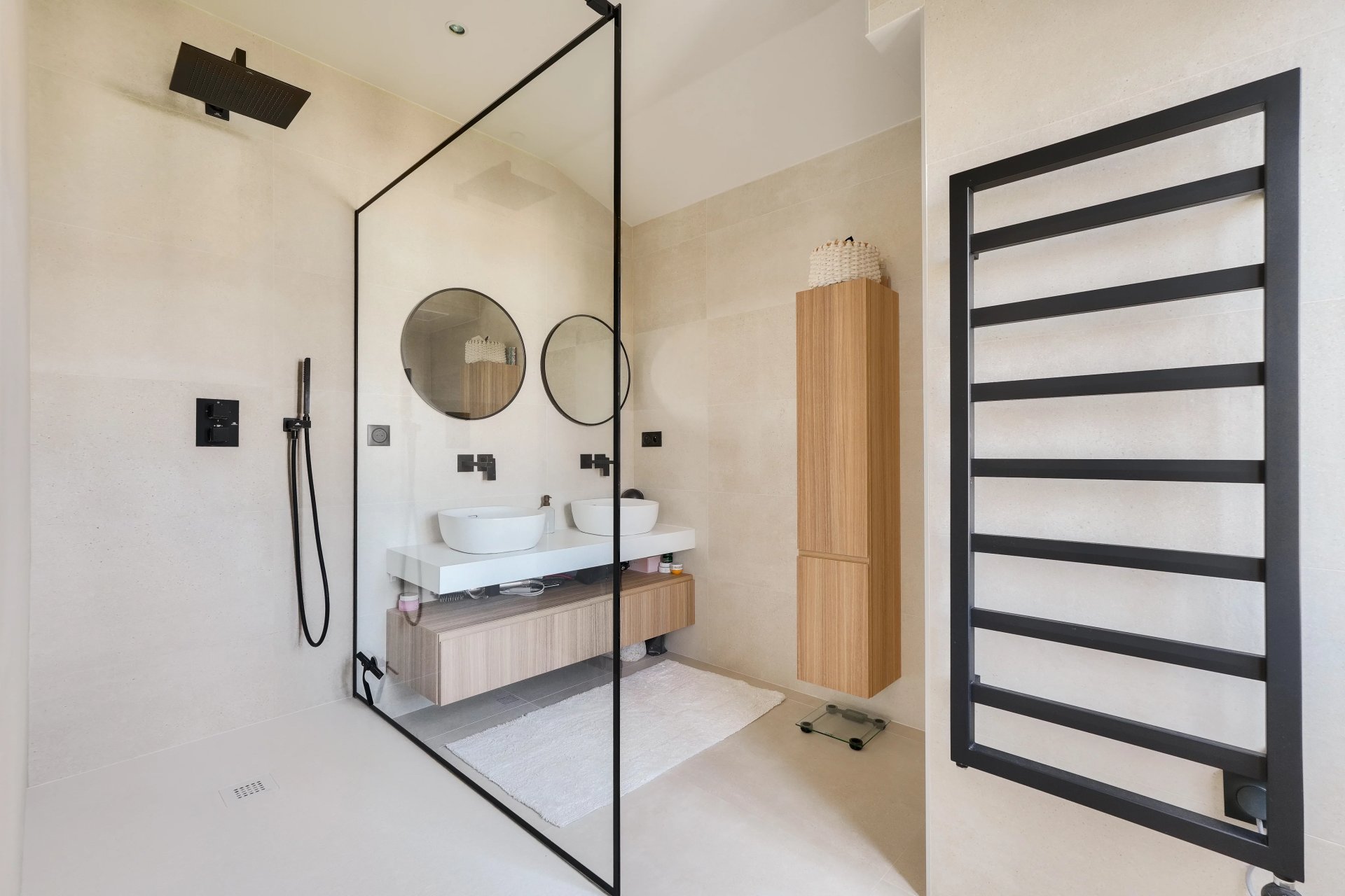 4 Bedroom Villa/Townhouse's Image 10