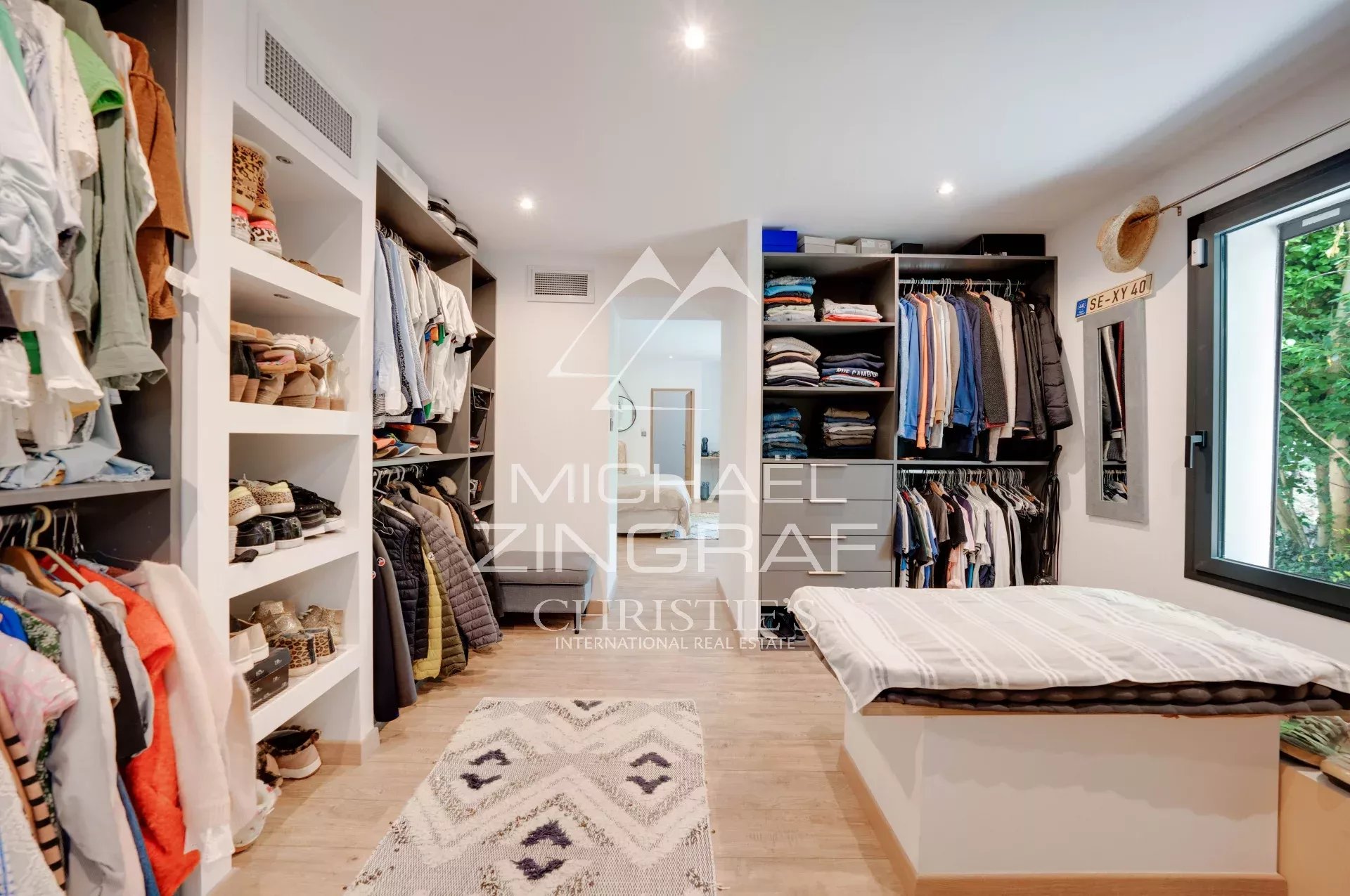 4 Bedroom Villa/Townhouse's Image 8