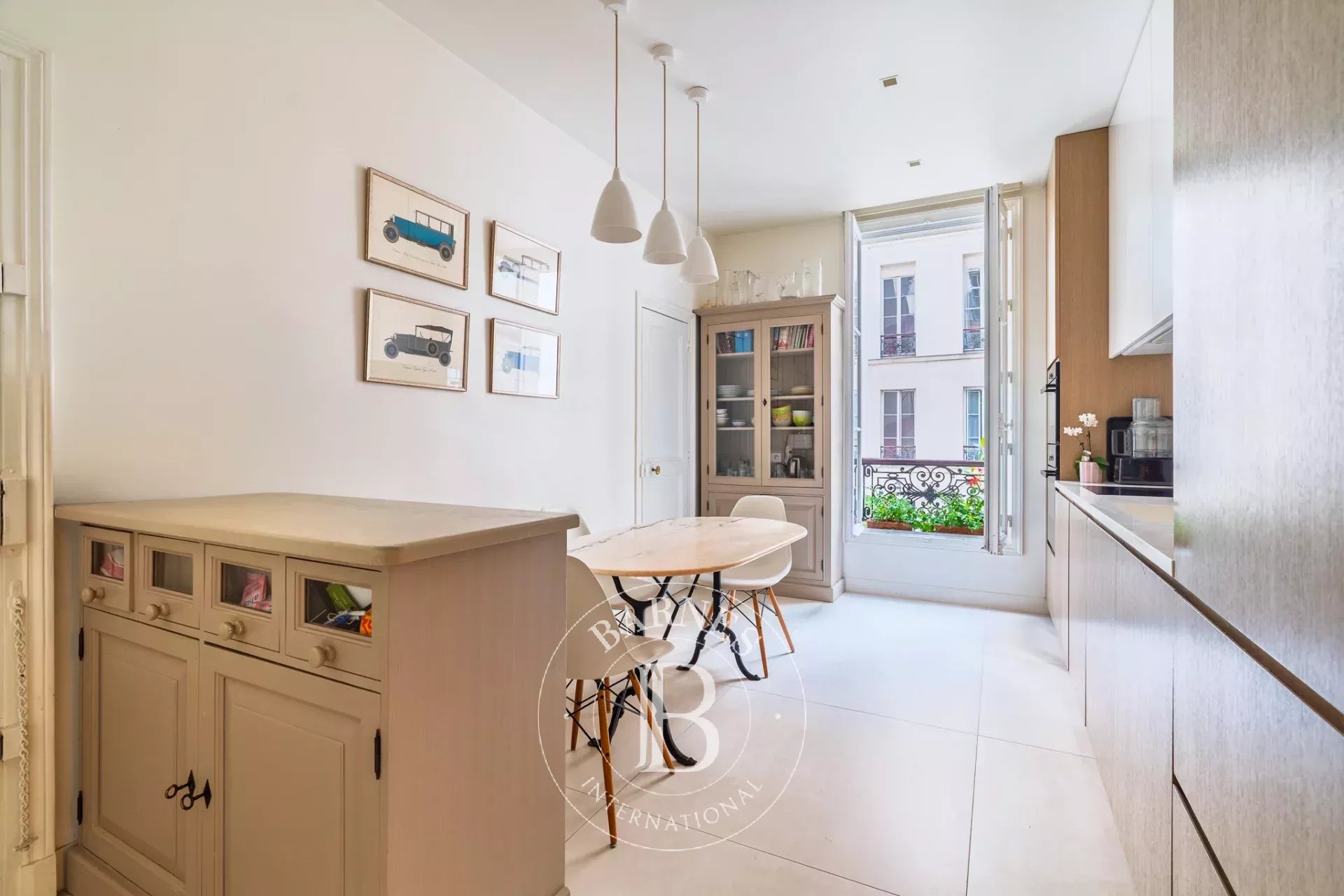 Paris  - Apartment 4 Bedrooms - picture 10