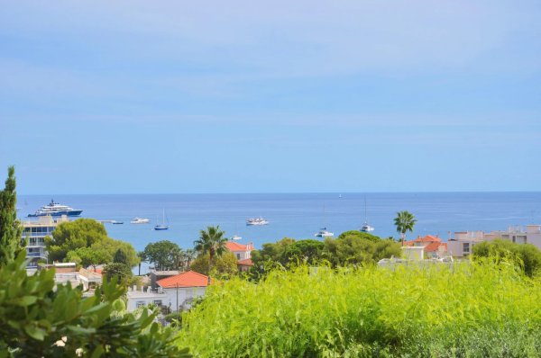 Antibes : — photo 1