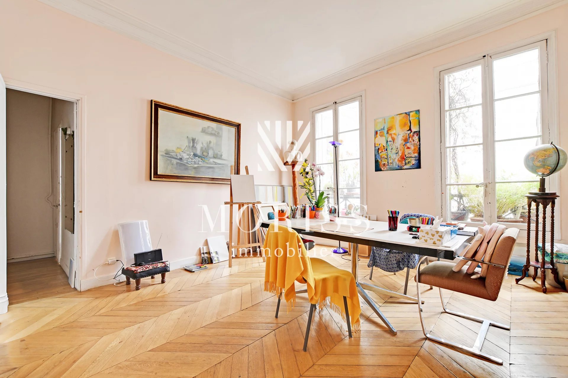 Appartement familial de caractère - Quartier Chaussée d'Antin - Image Array