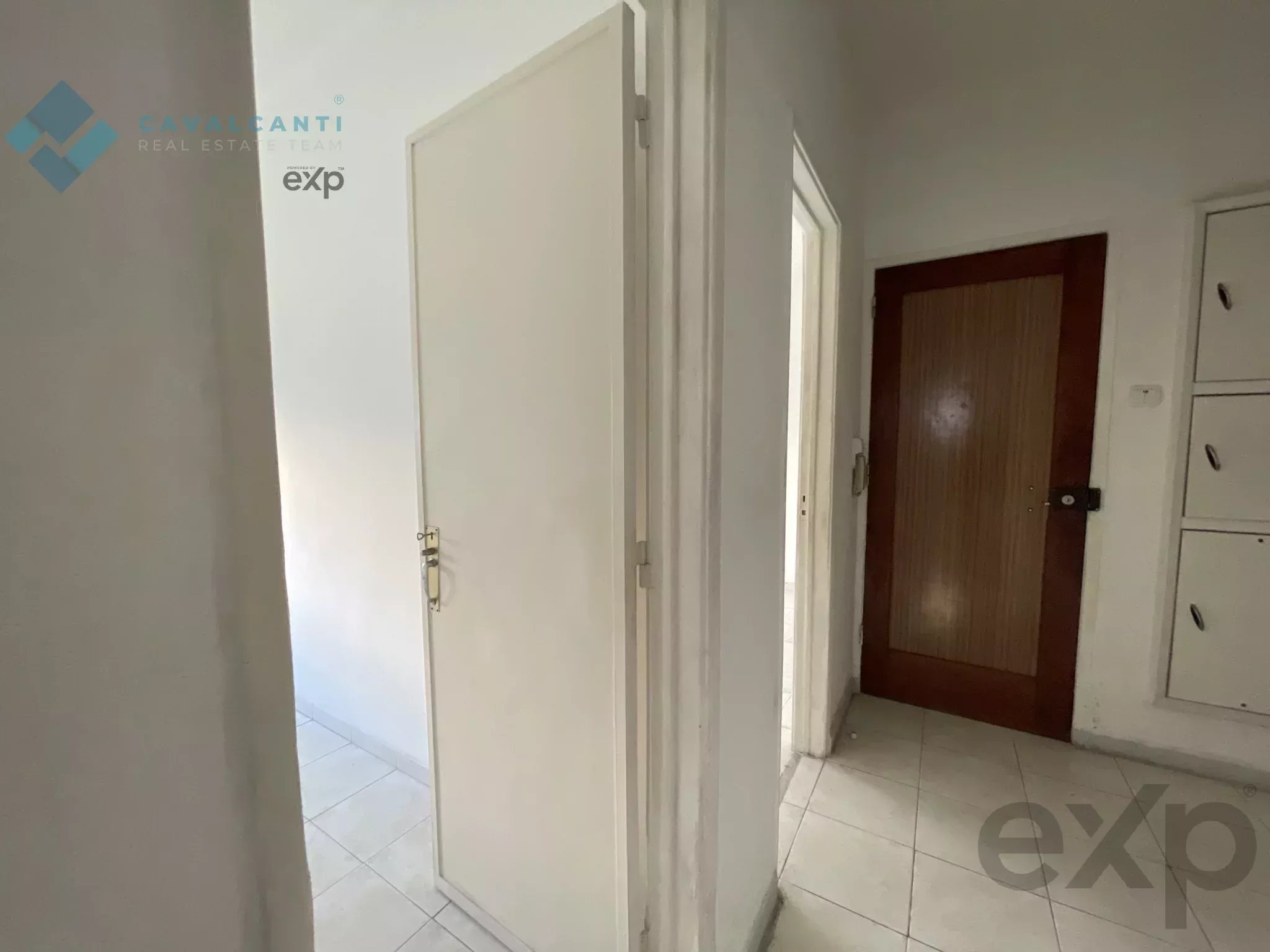 T2 to remodel - Carnaxide | Ideal for own home or investment 2790-005 image 19