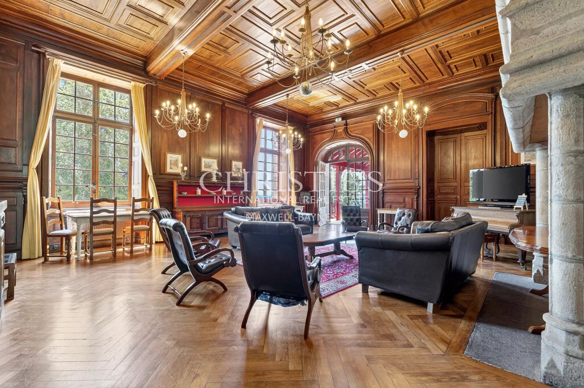 38 Bedroom Chateau's Image 30