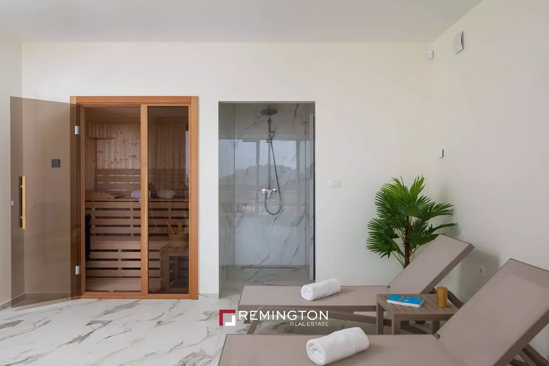 4 Bedroom Villa/Townhouse's Image 17