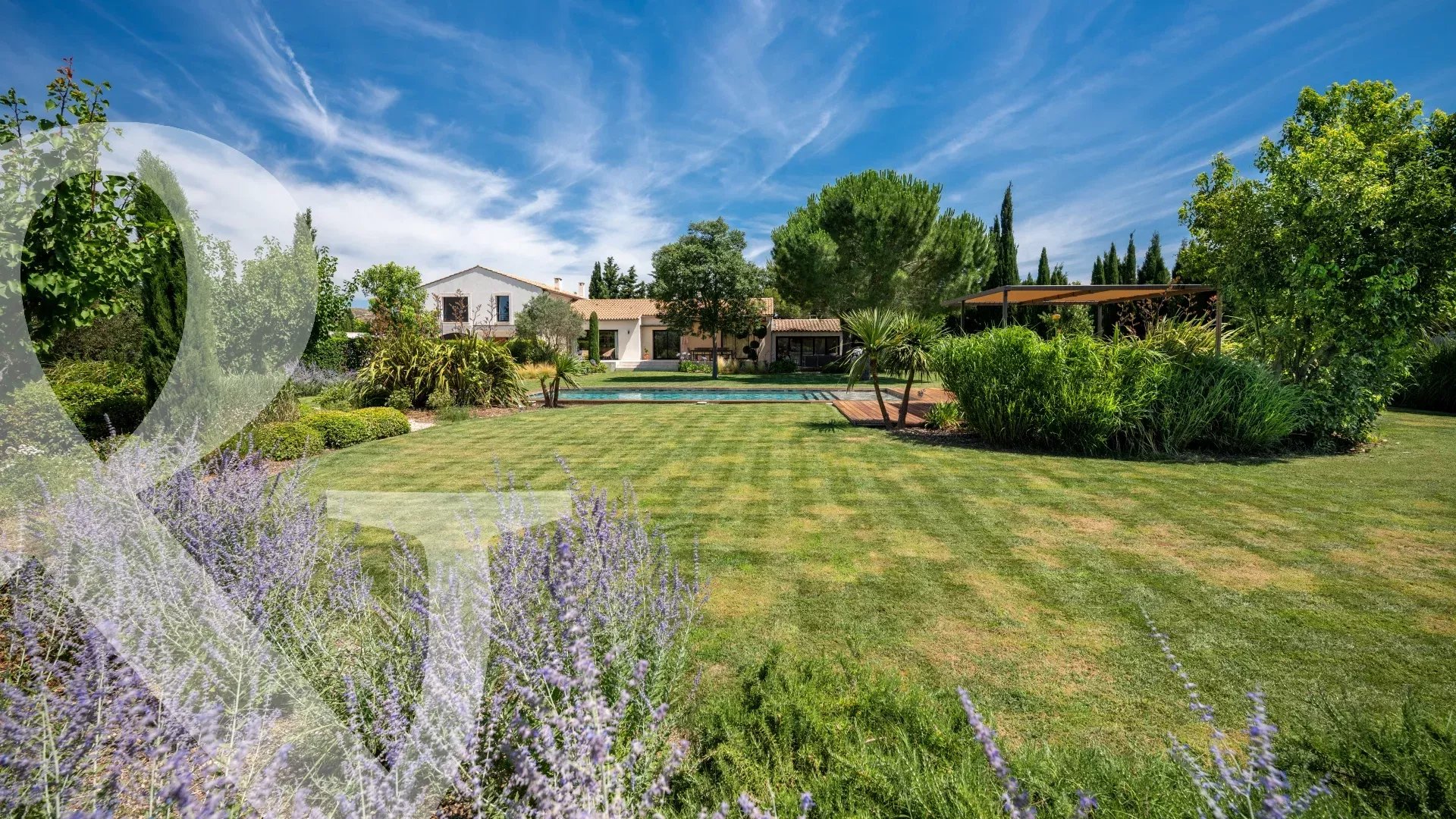 BELLE MAISON PROVENCALE