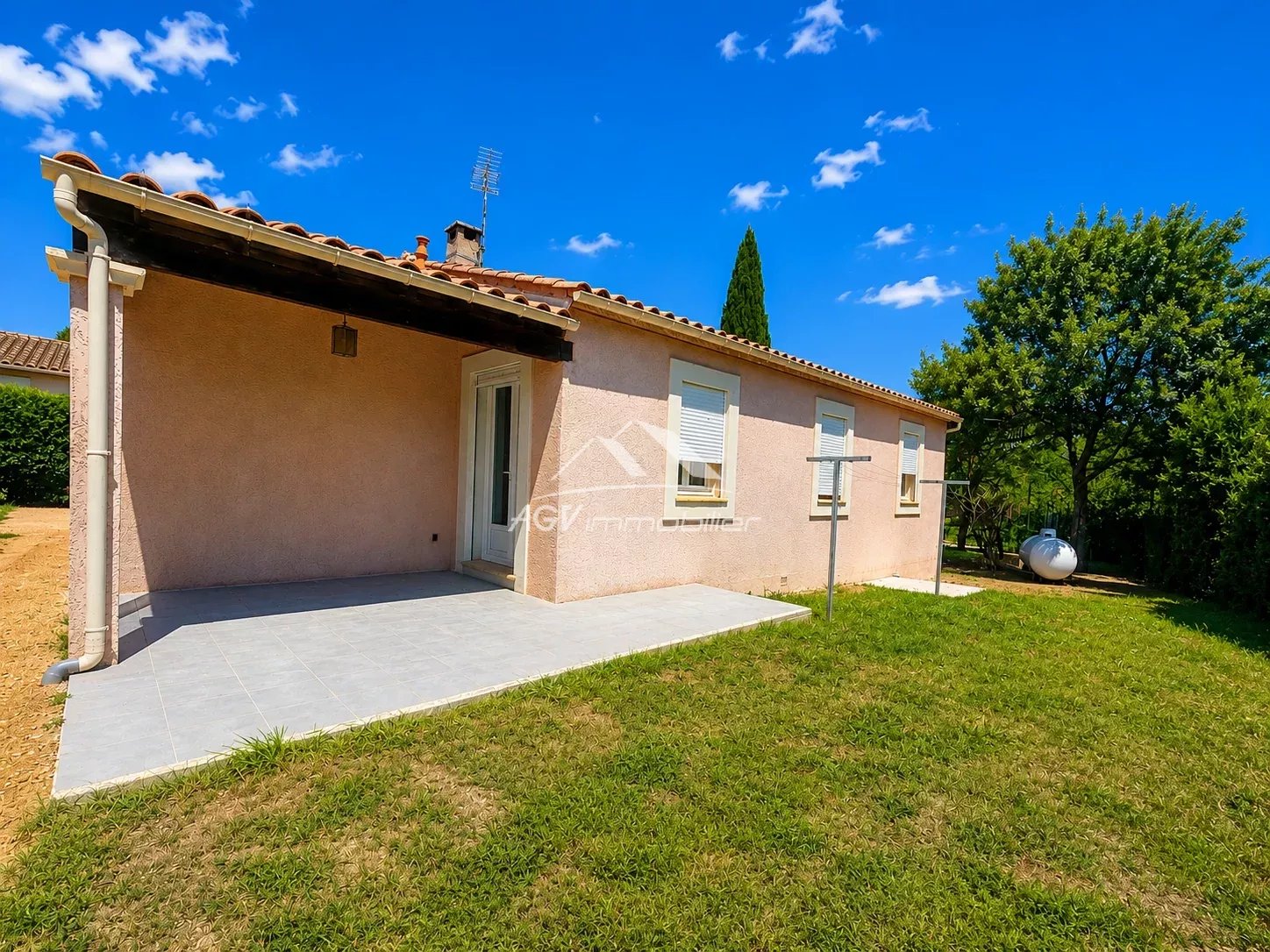 Maison de plain-pied, 3 chambres, garage