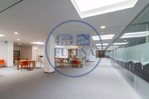 Magazzino---Capannone-in-vendita---Bolzano-1