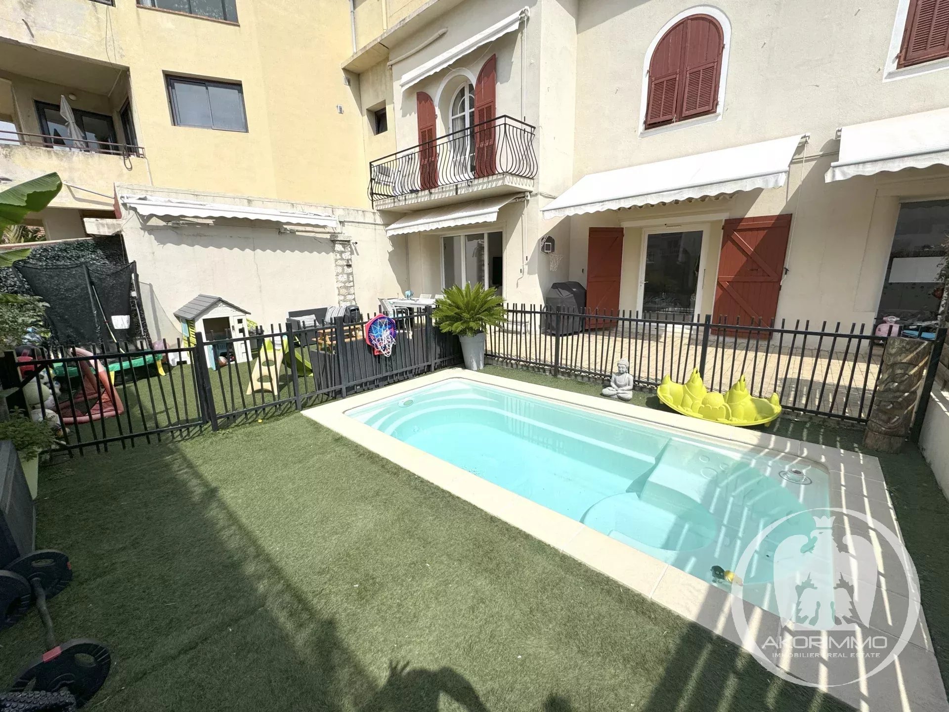 4 pièces avec jardin 120 M2 et piscine privative