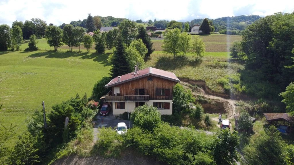 ST-FELIX (74)- Maison 156 m² sur 3800 m² terrain