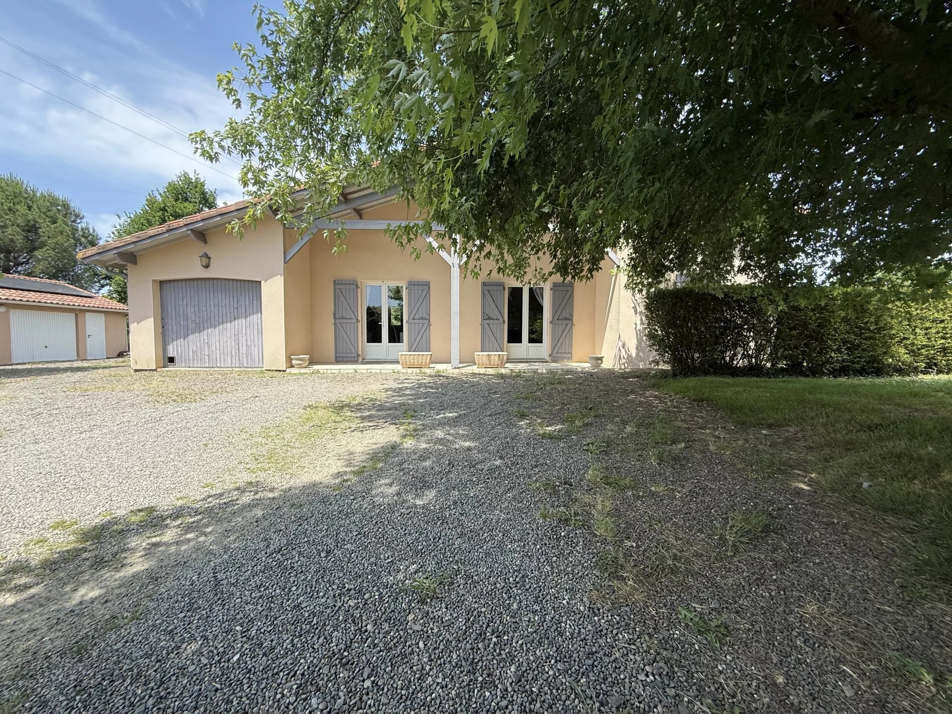 Agence immobilière de 