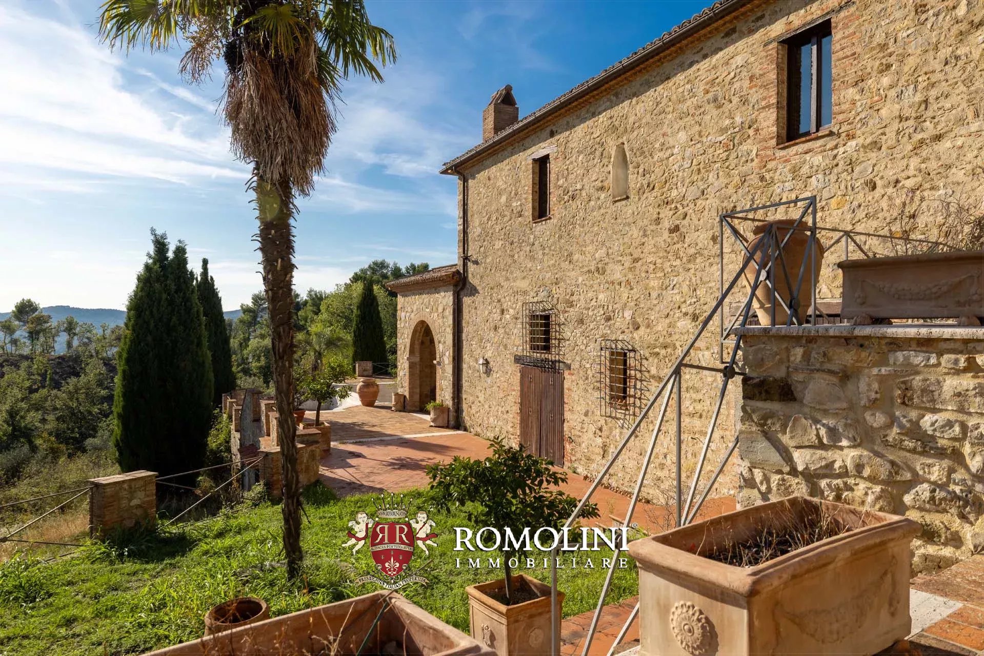 10 Bedroom Villa/Townhouse's Image 54