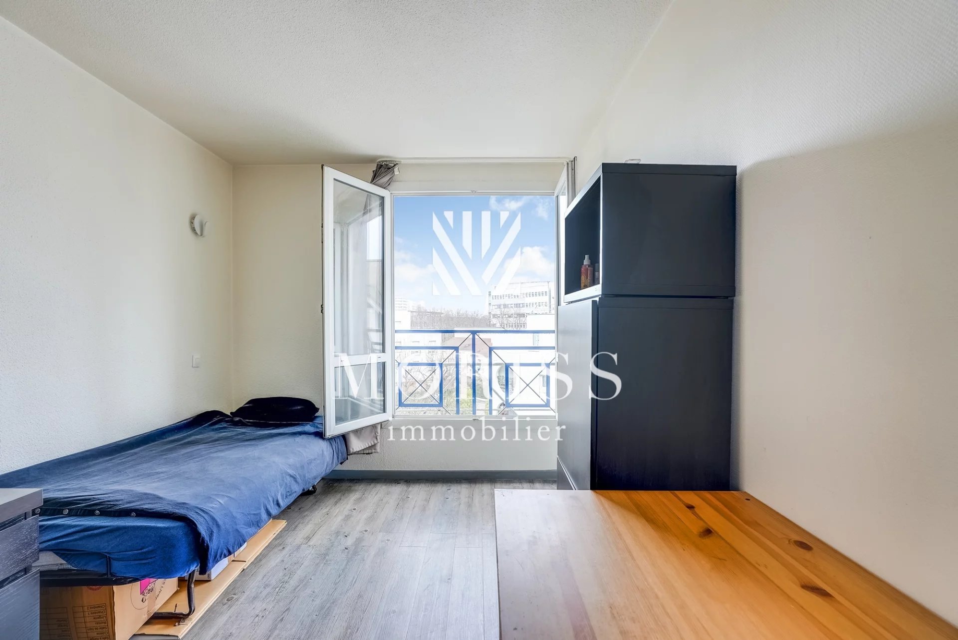 À VENDRE – STUDIO 17 m² – EMPLACEMENT STRATÉGIQUE – CARREFOUR PL - Image Array