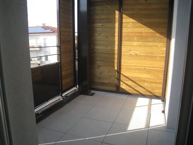 2318254 Location Meyzieu