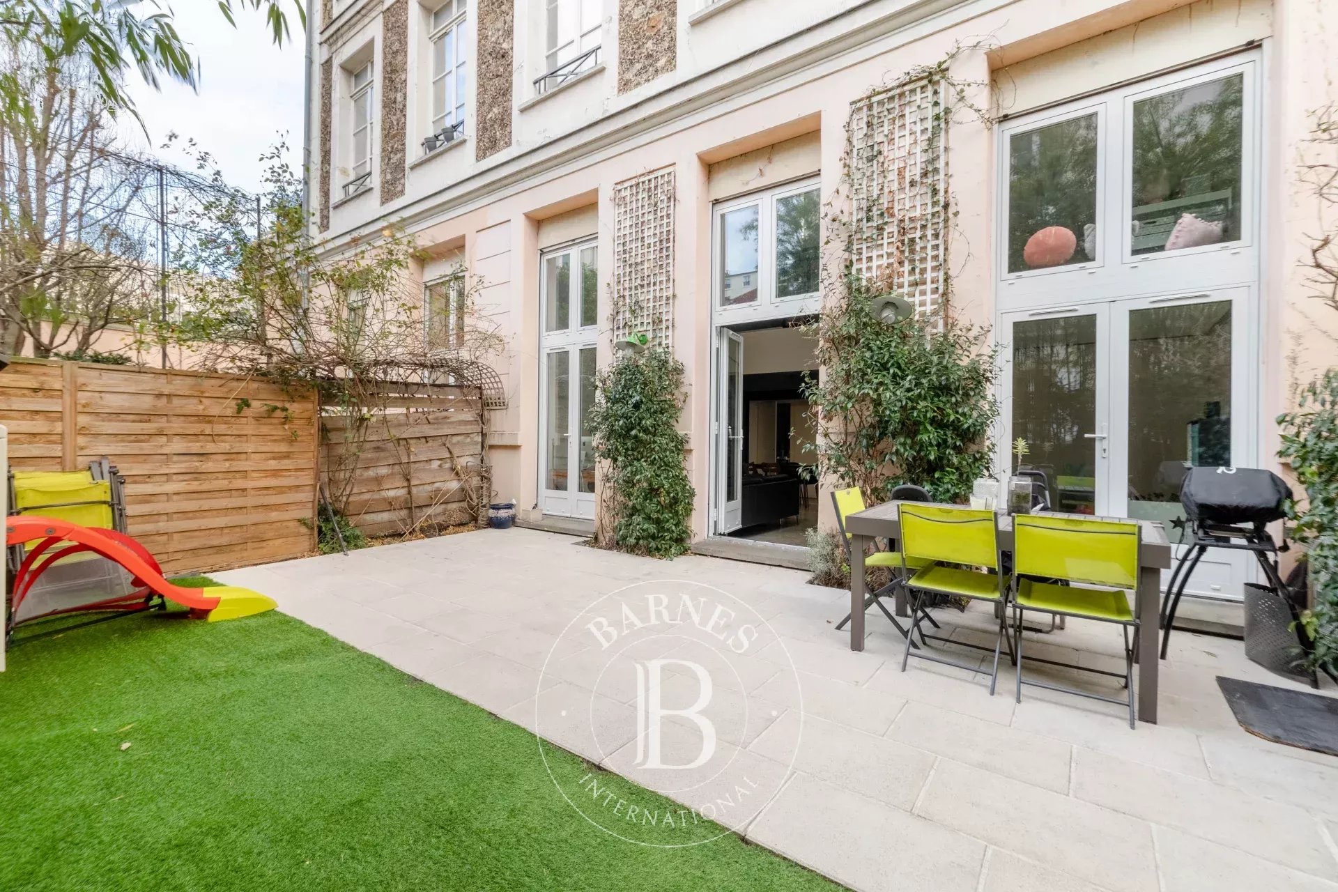 Daire Paris 10ème - picture 7