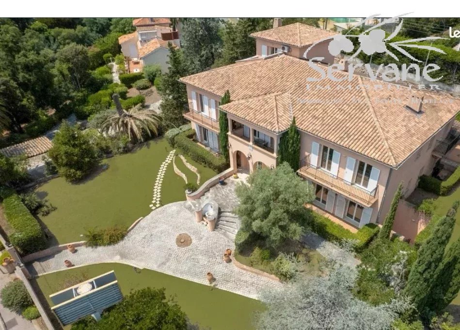 LES ISSAMBRES PROPERTY 10 BEDROOMS EN SUITE