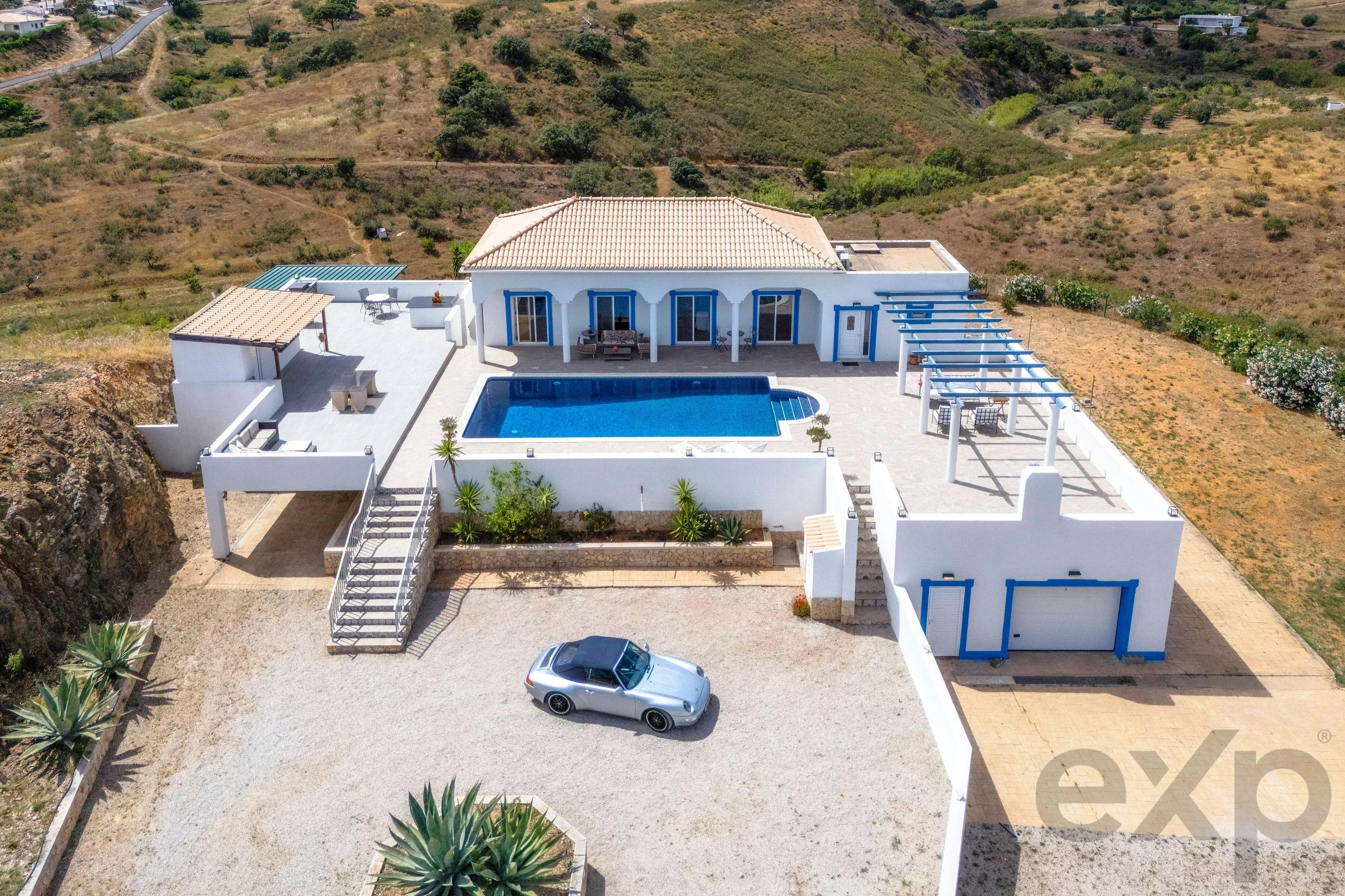 Renovated 5 Bed Countryside Villa with Pool, Panoramic Views, 2 Hectares 87005816 image 1