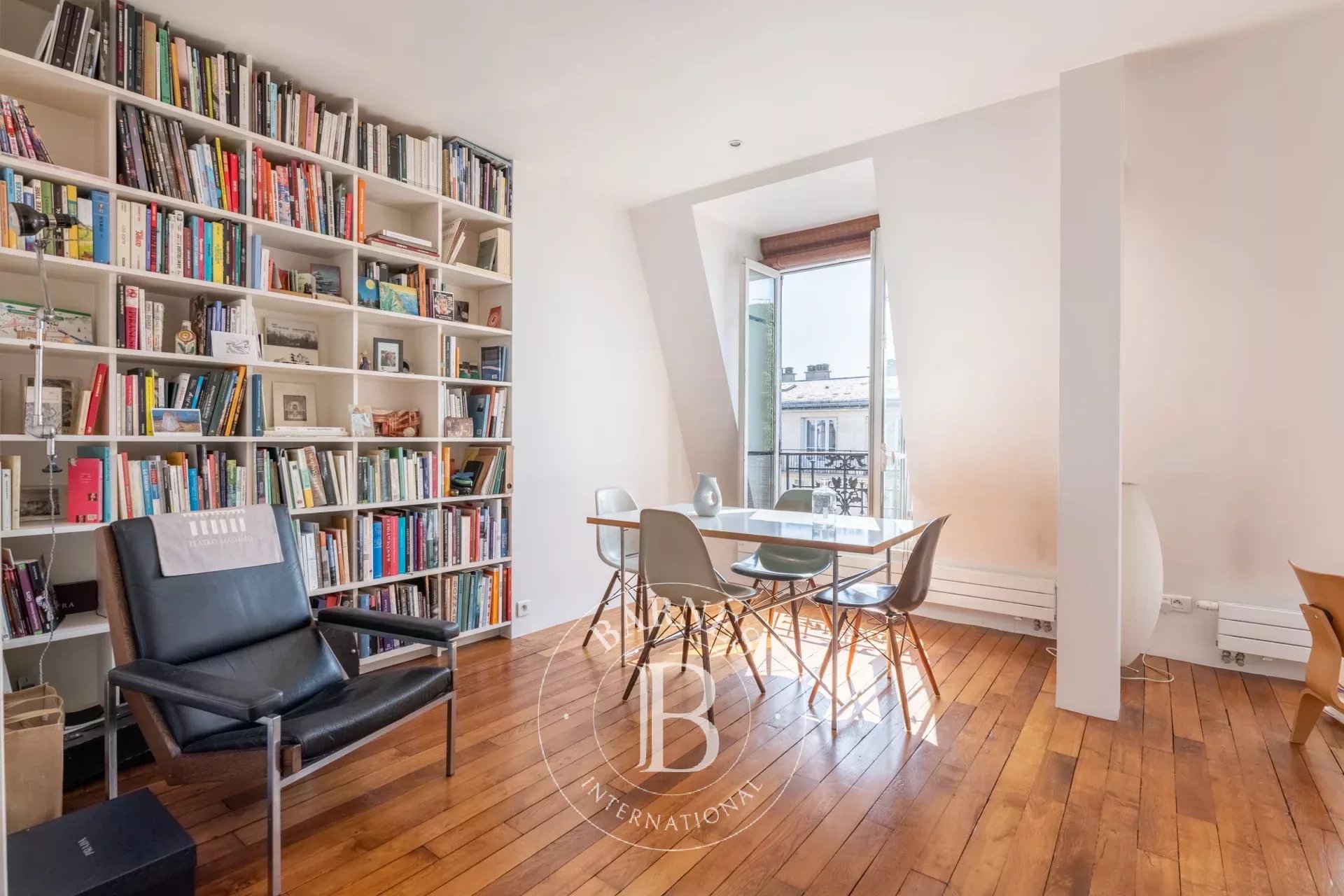 Daire Paris 4ème - picture 11