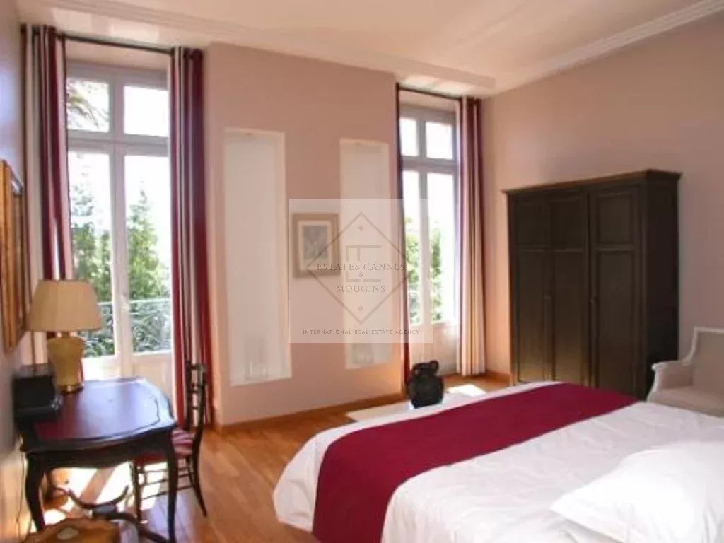 Villa Belle Époque à Louer — photo 3