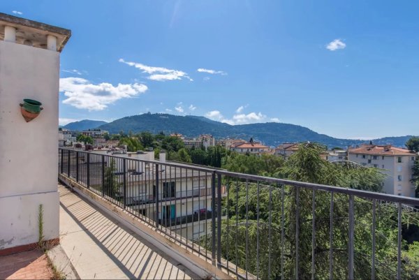 NICE - Cimiez Stunning 3Bedroom Penthouse with Large Terrace — photo 7