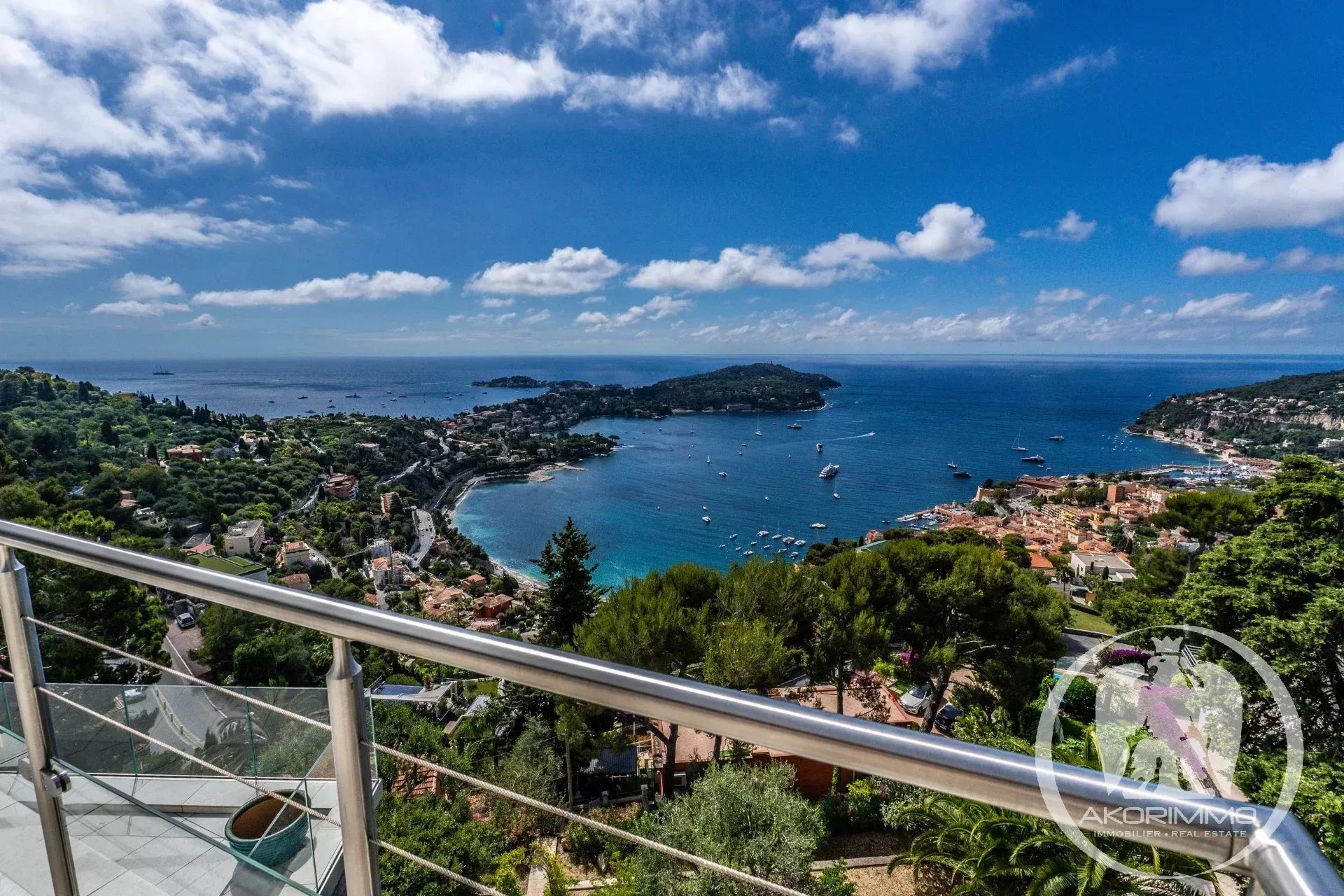 Casa  - 9 stanze  - 364.0 m² -  7.500.000 € - In vendita
