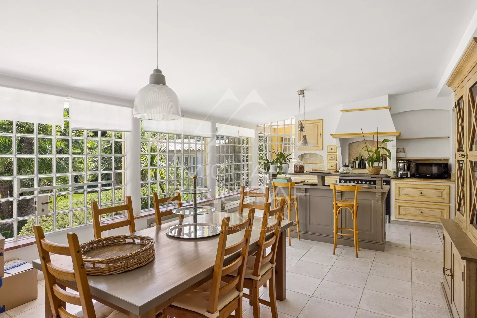 4 Bedroom Villa/Townhouse's Image 12