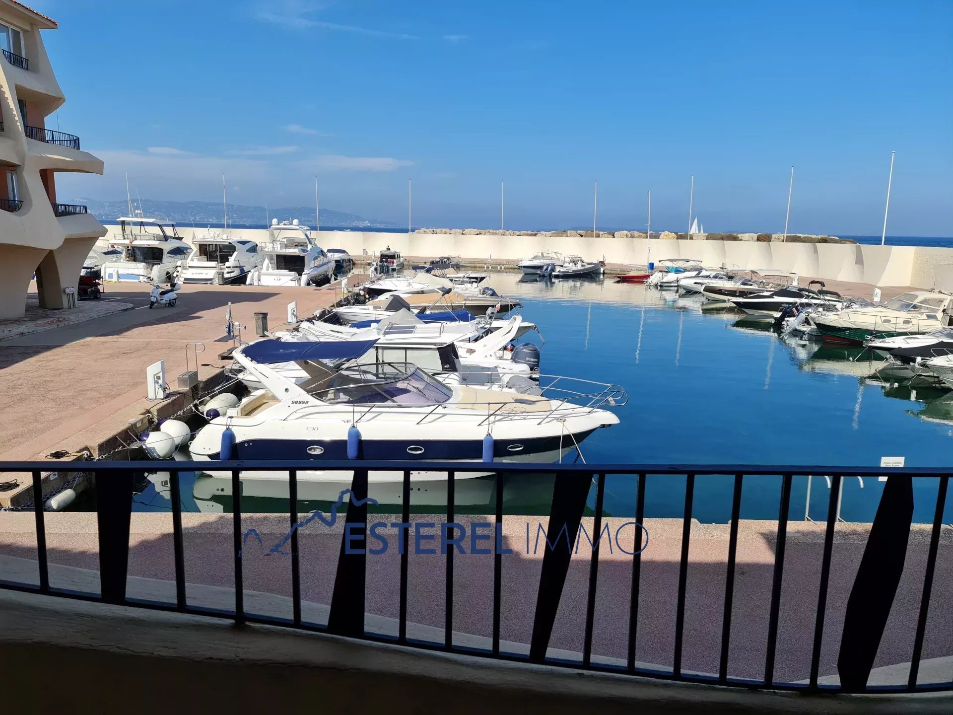 Appartement à Port-la-Galère — référence 86004847