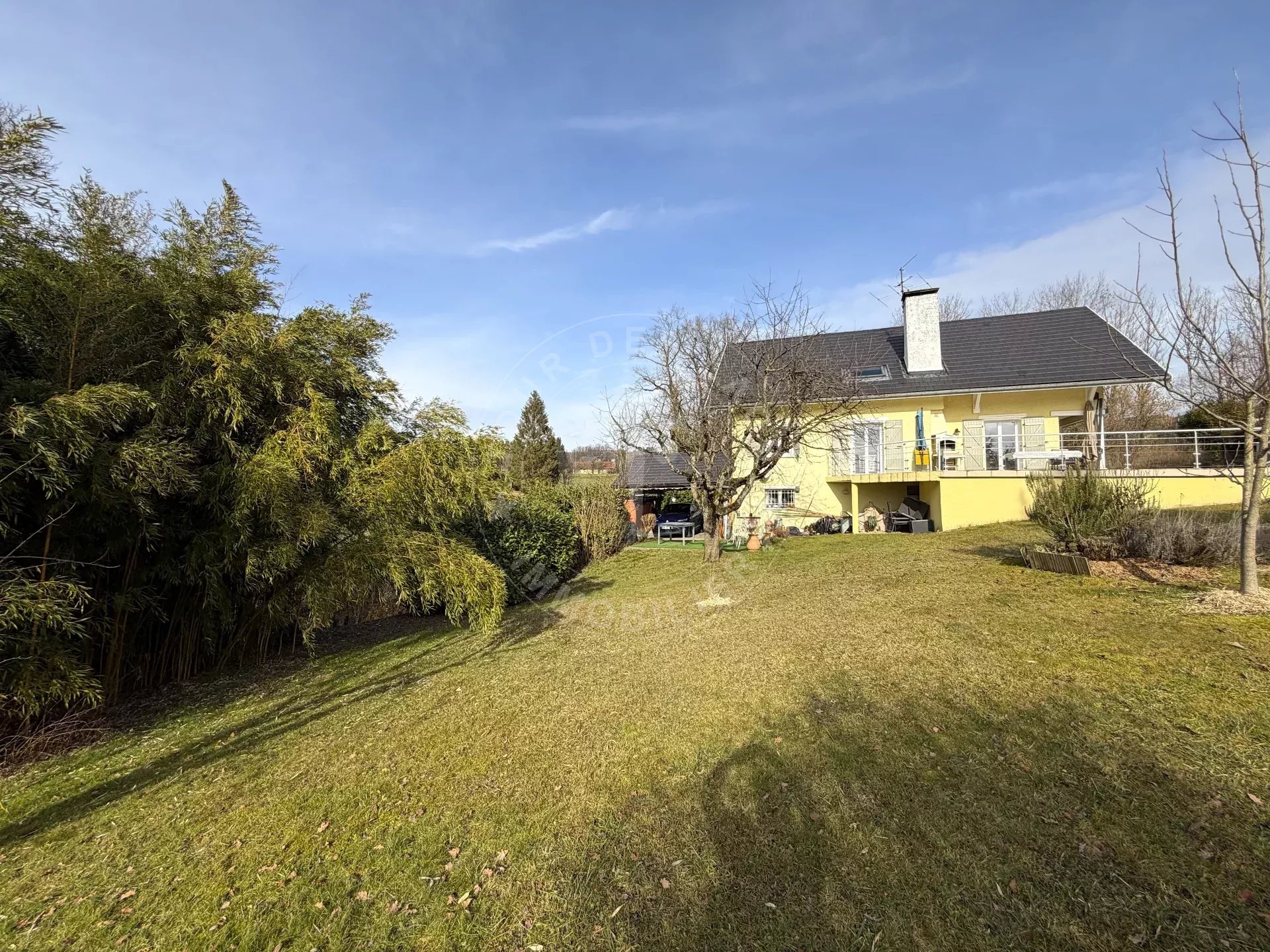 Agence immobilière de 