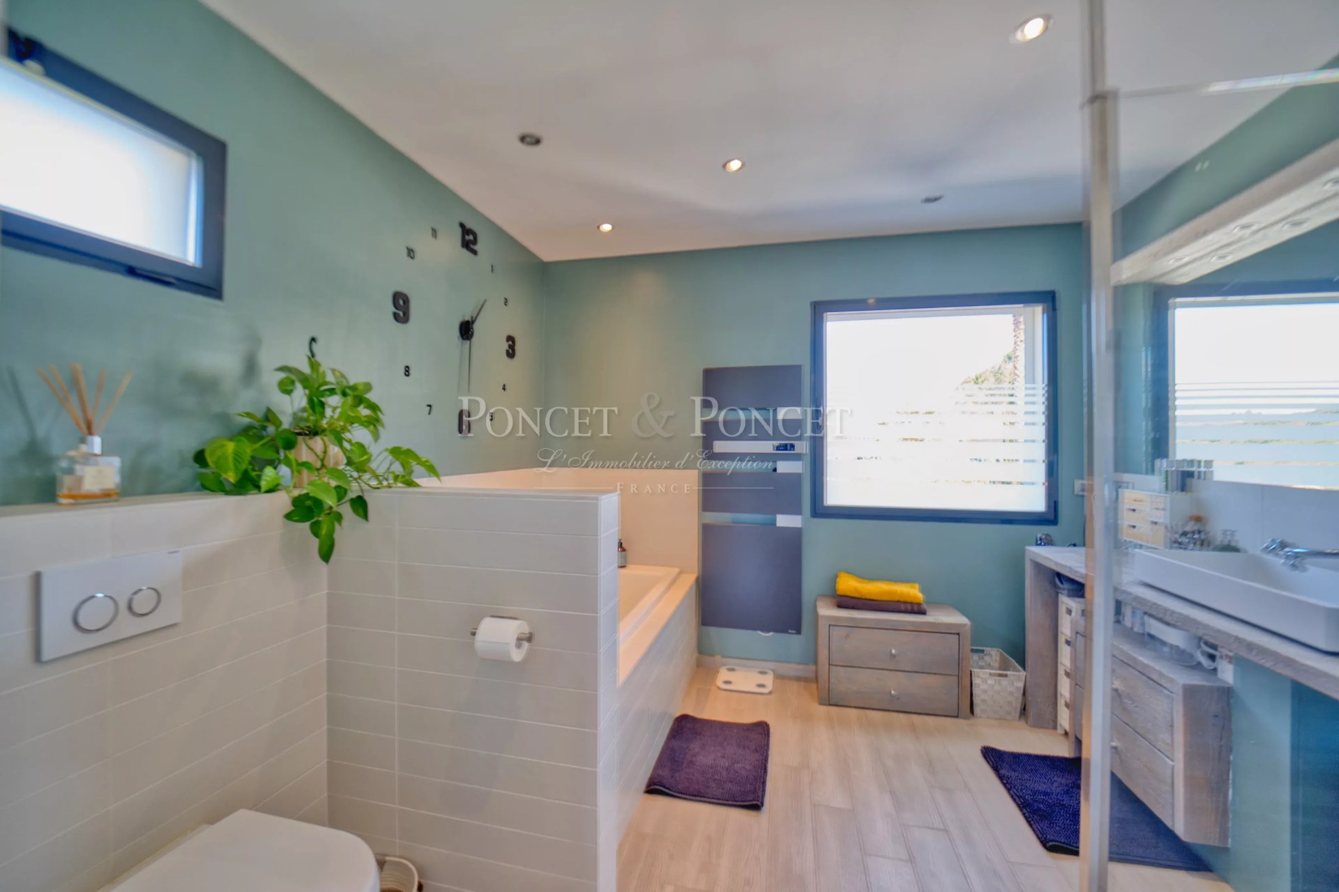 4 Bedroom Villa/Townhouse's Image 14