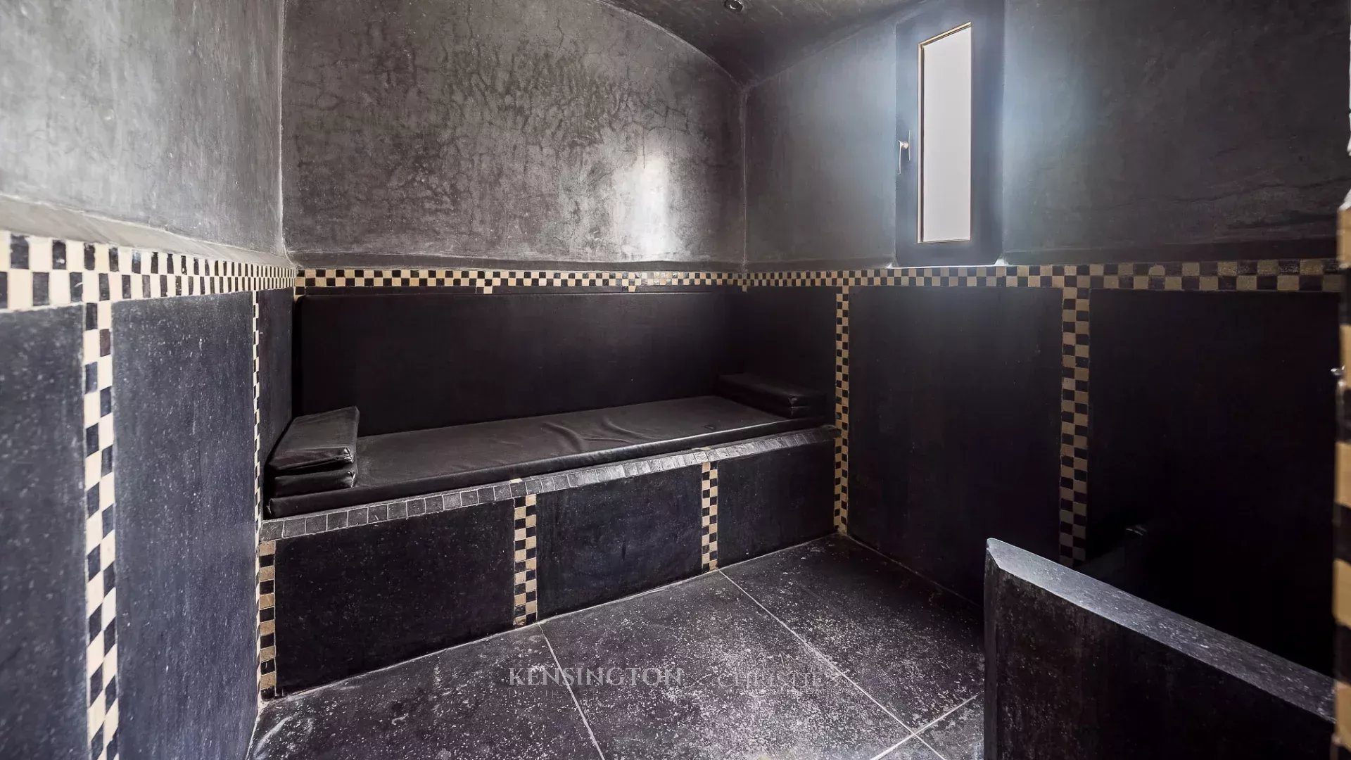 4 Bedroom Villa/Townhouse's Image 34