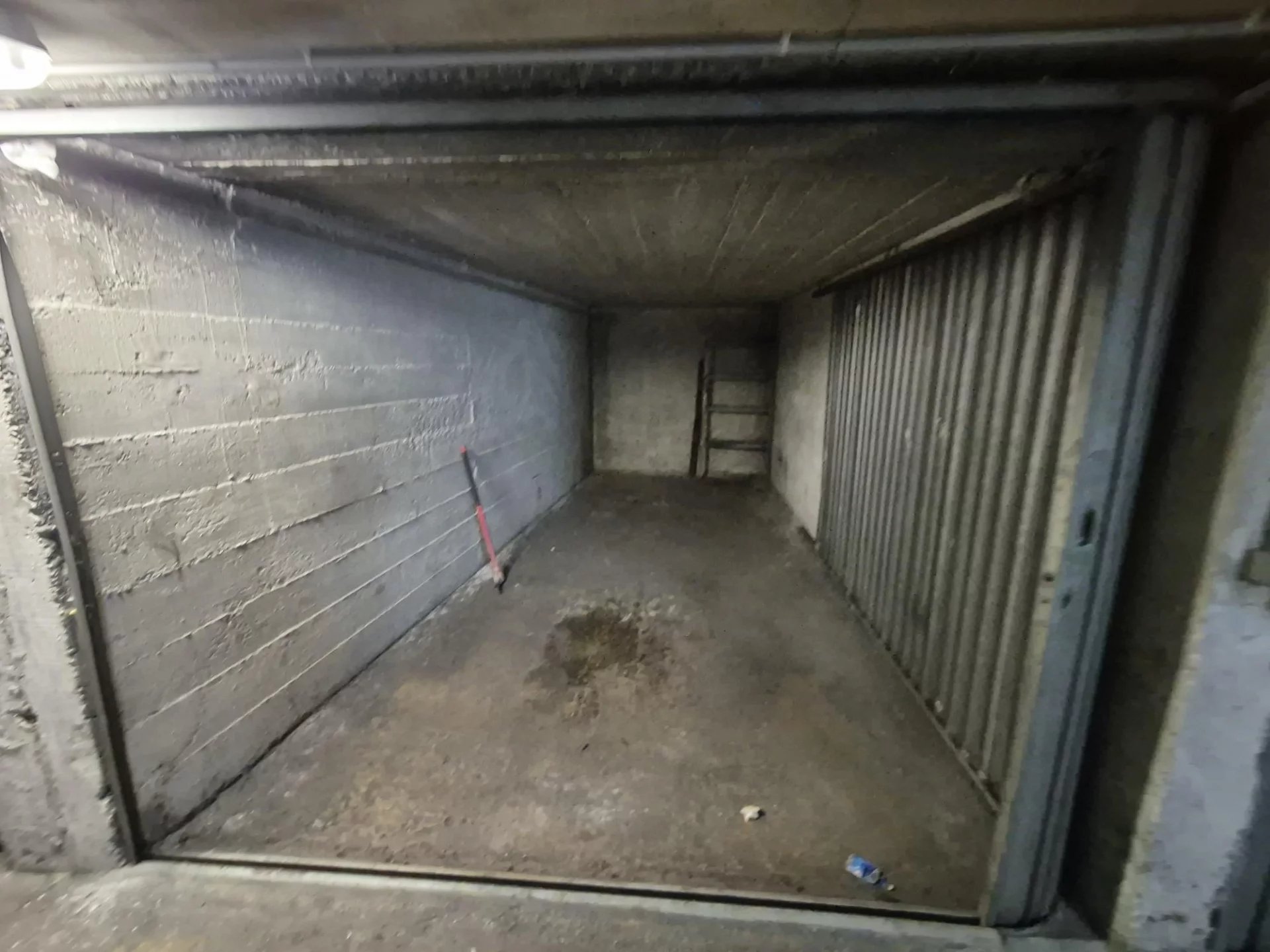 GARAGE FERME - RUE FREDERIC PASSY